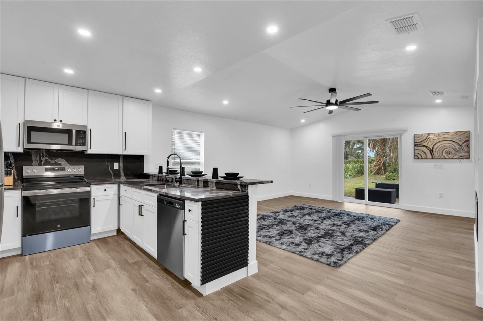 1765 ROSEBERRY LN — photo 12