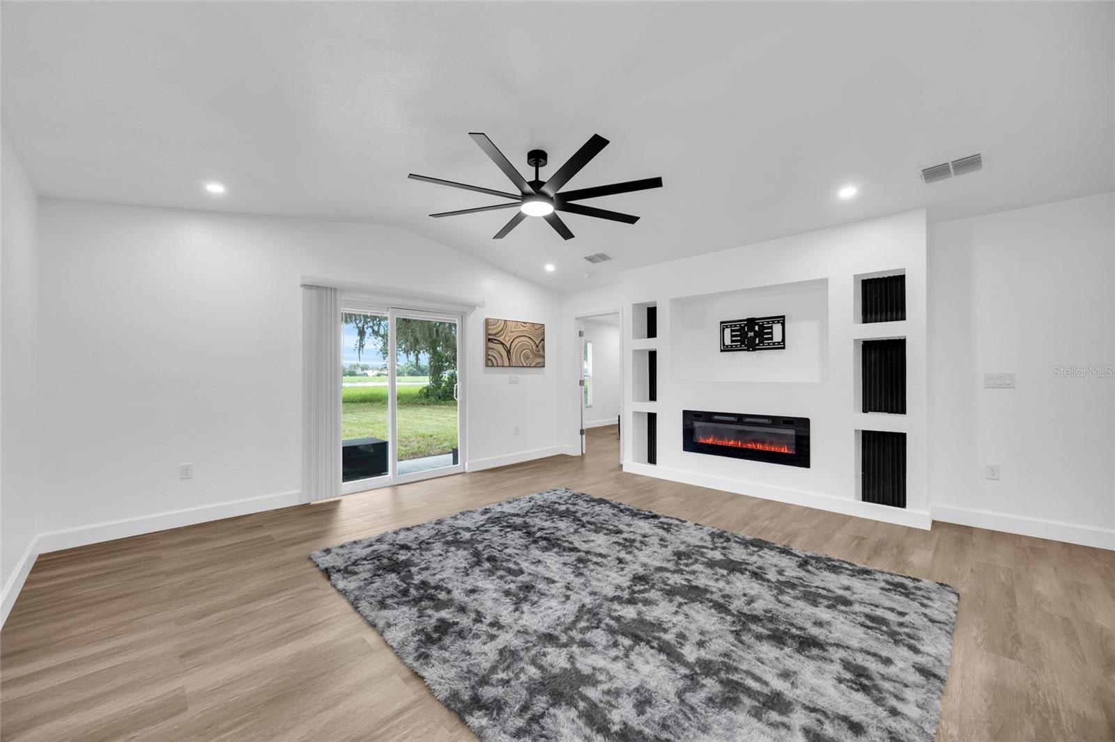 1765 ROSEBERRY LN — photo 9