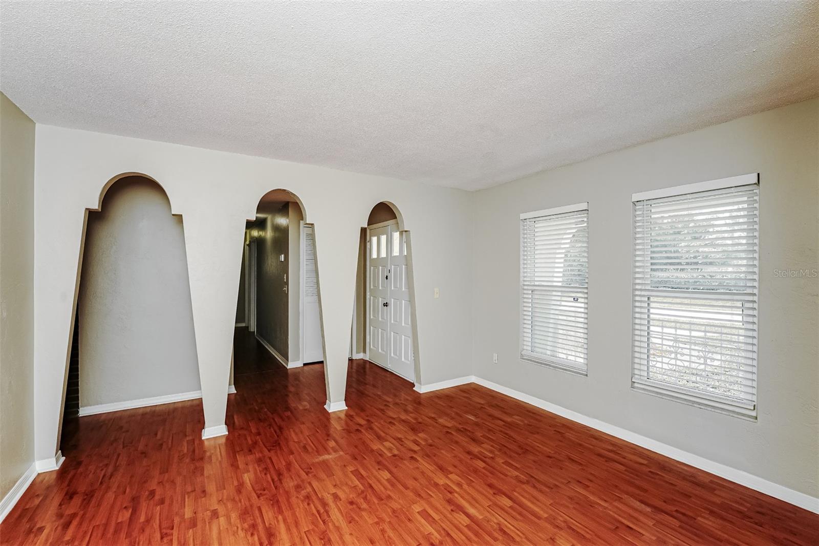 1402 FINDLAY ST — photo 3