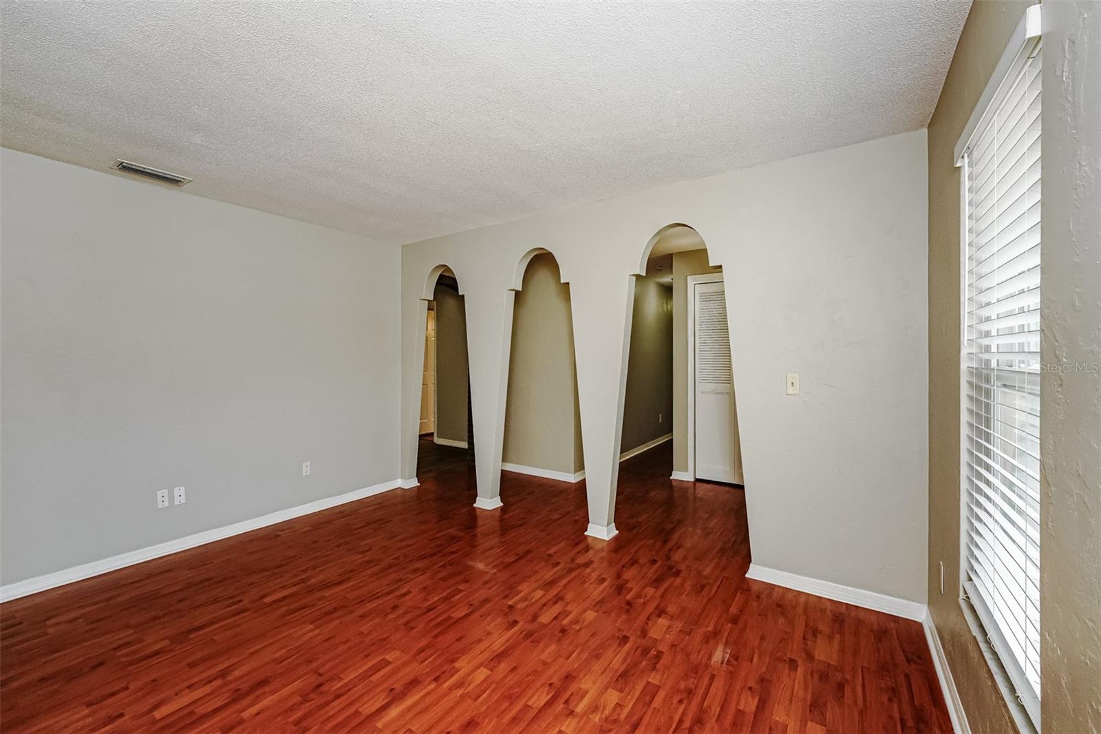 1402 FINDLAY ST — photo 4