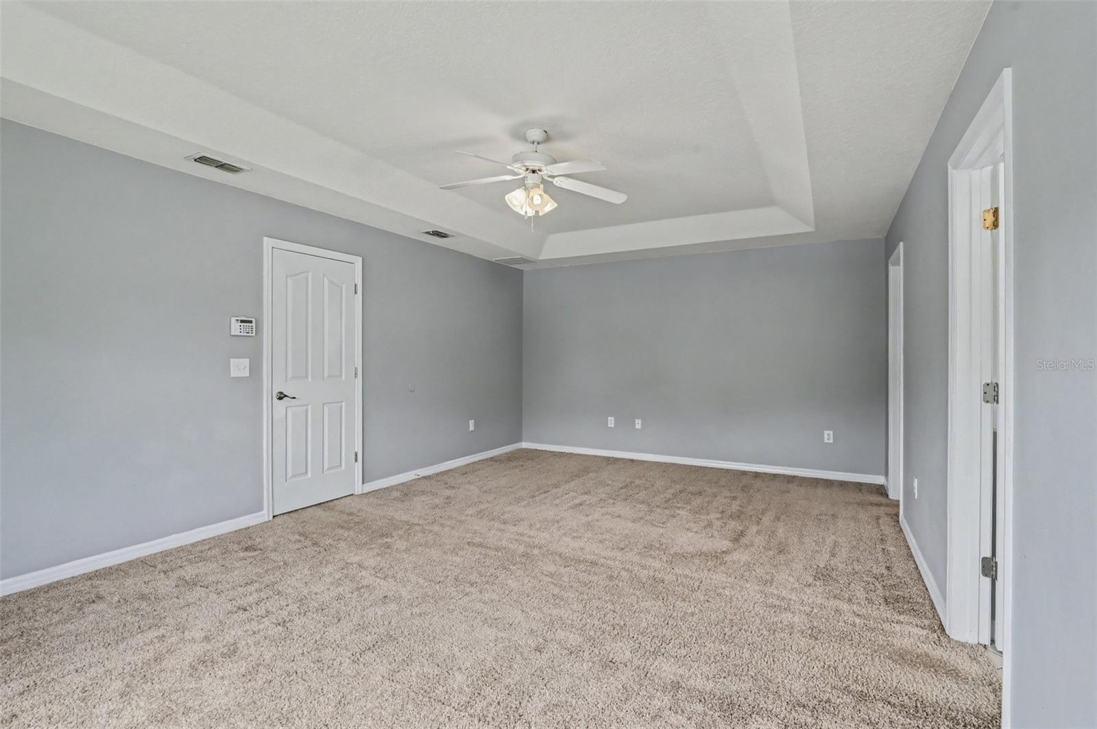 599 LAKE EAGLE LN — photo 11