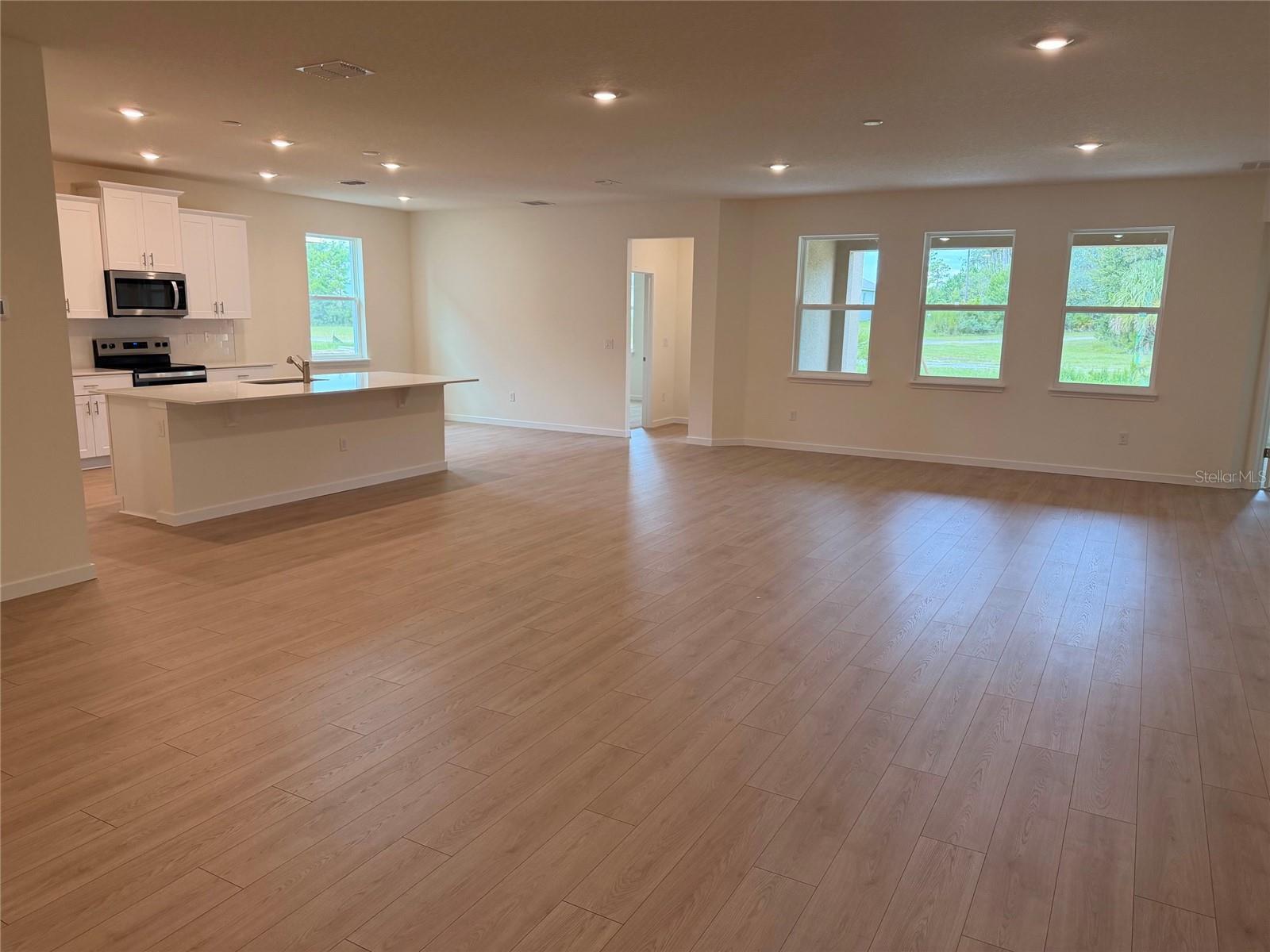 3042 KINGSMAN TRL — photo 2