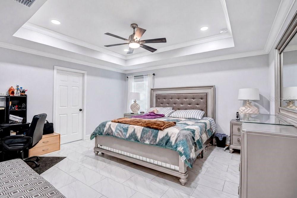 2412 AINSWORTH AVE — photo 12