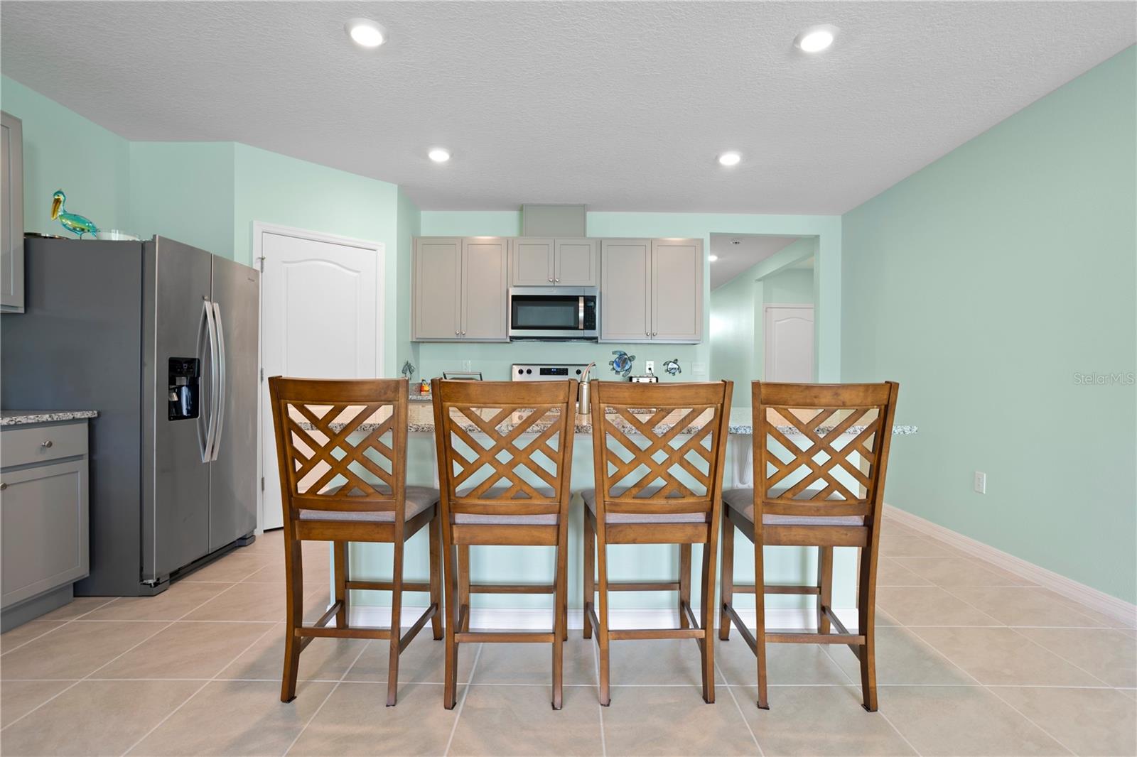 2648 NEVERLAND DR — photo 9