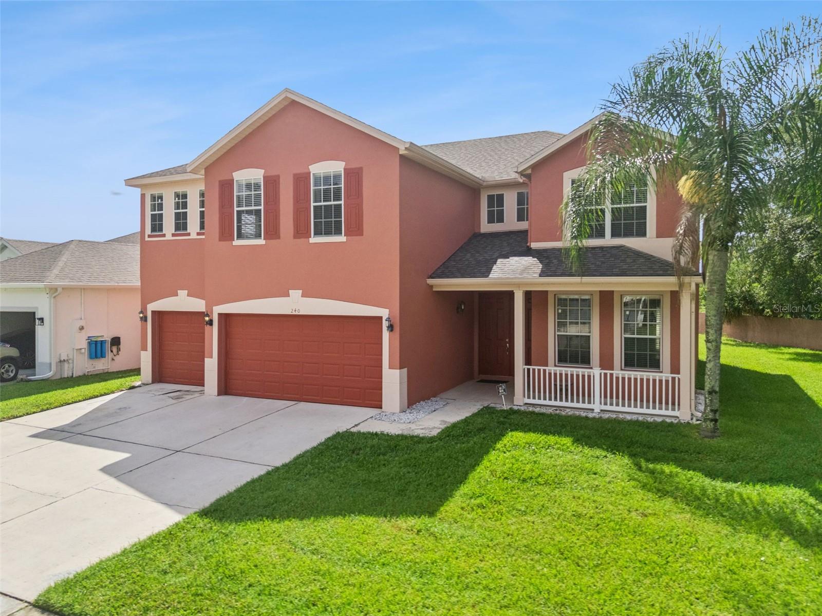 240 MAGNOLIA PARK TRL