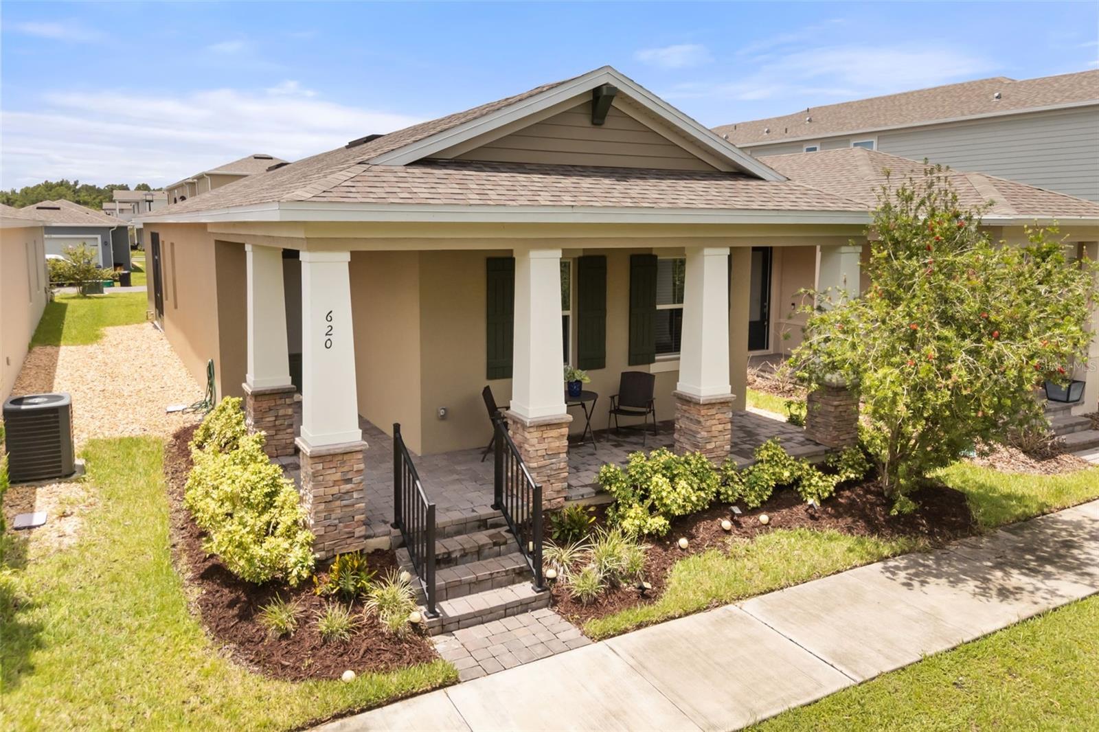 620 BAYERN LN — photo 2