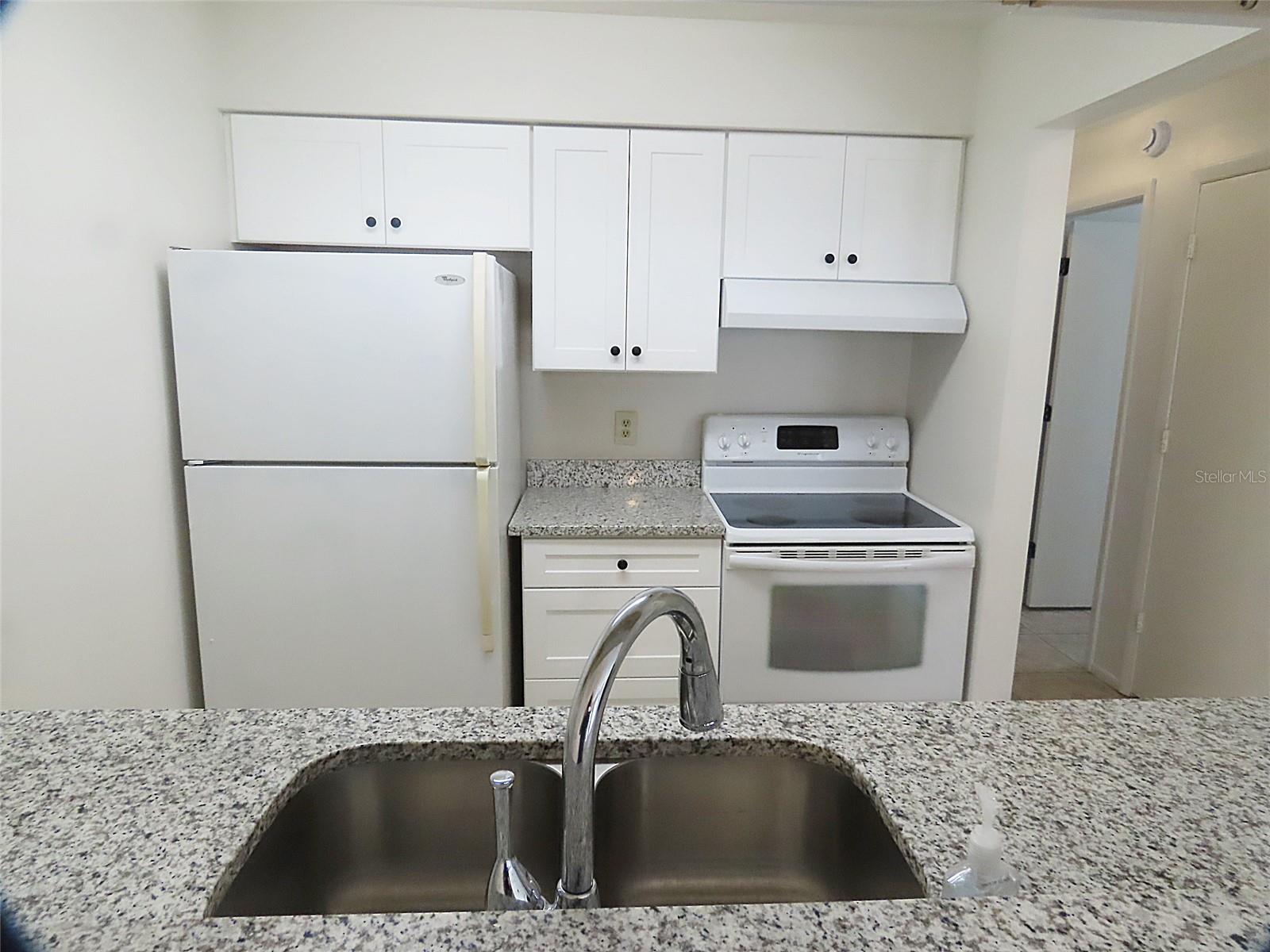 104 NORTHLAKE DR #104 — photo 6