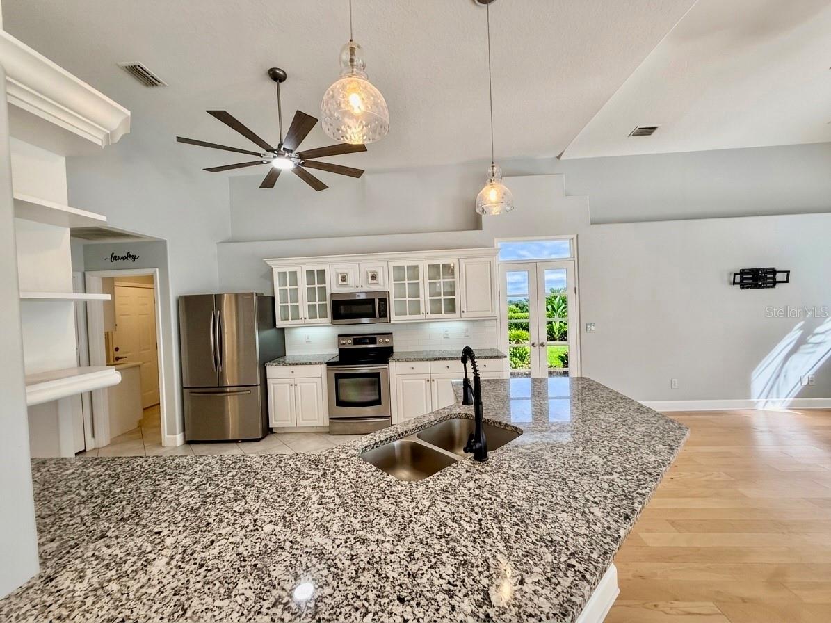 63 BAY LAKE DR — photo 5