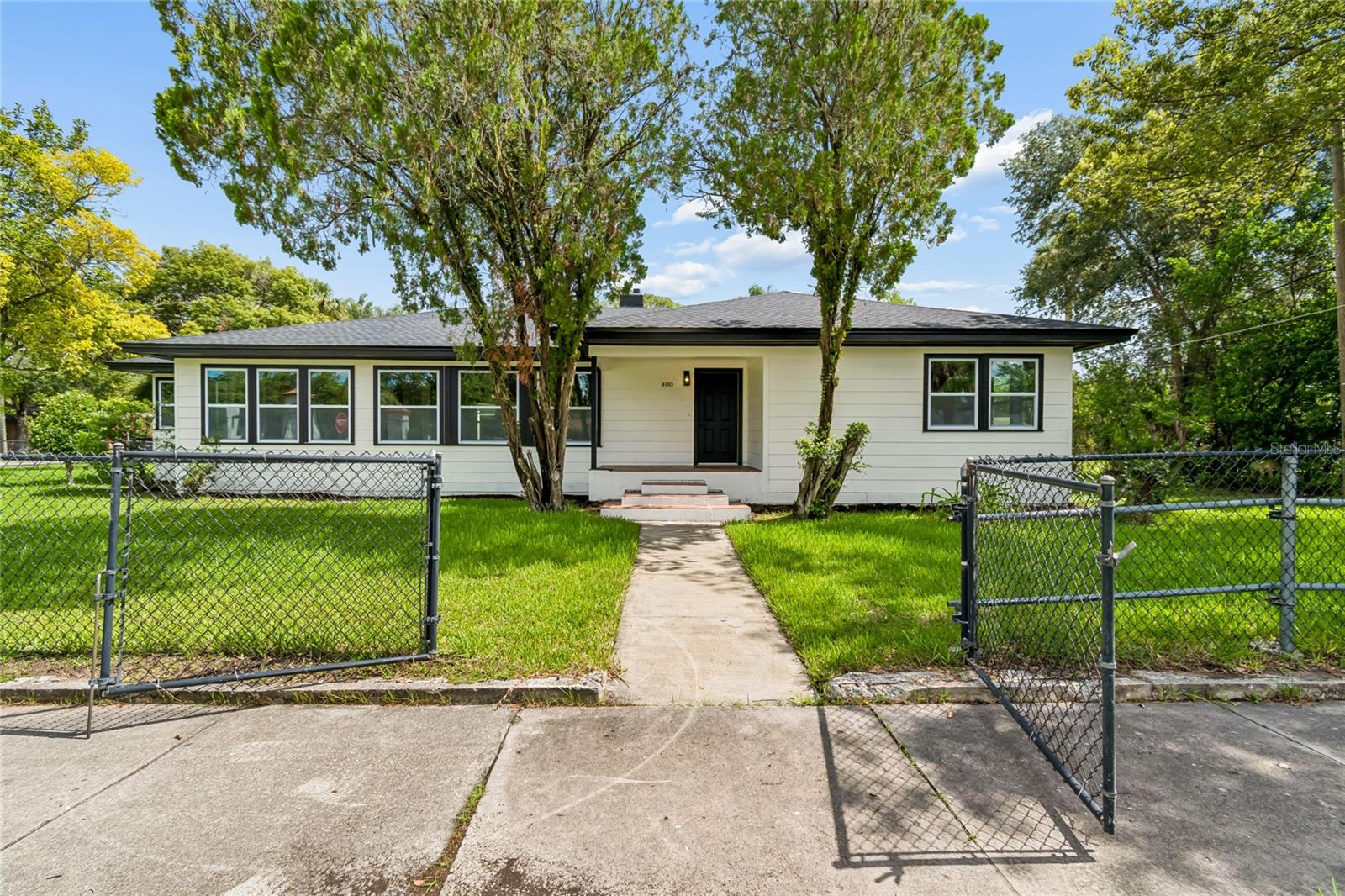 400 PLUMOSA DR — photo 3