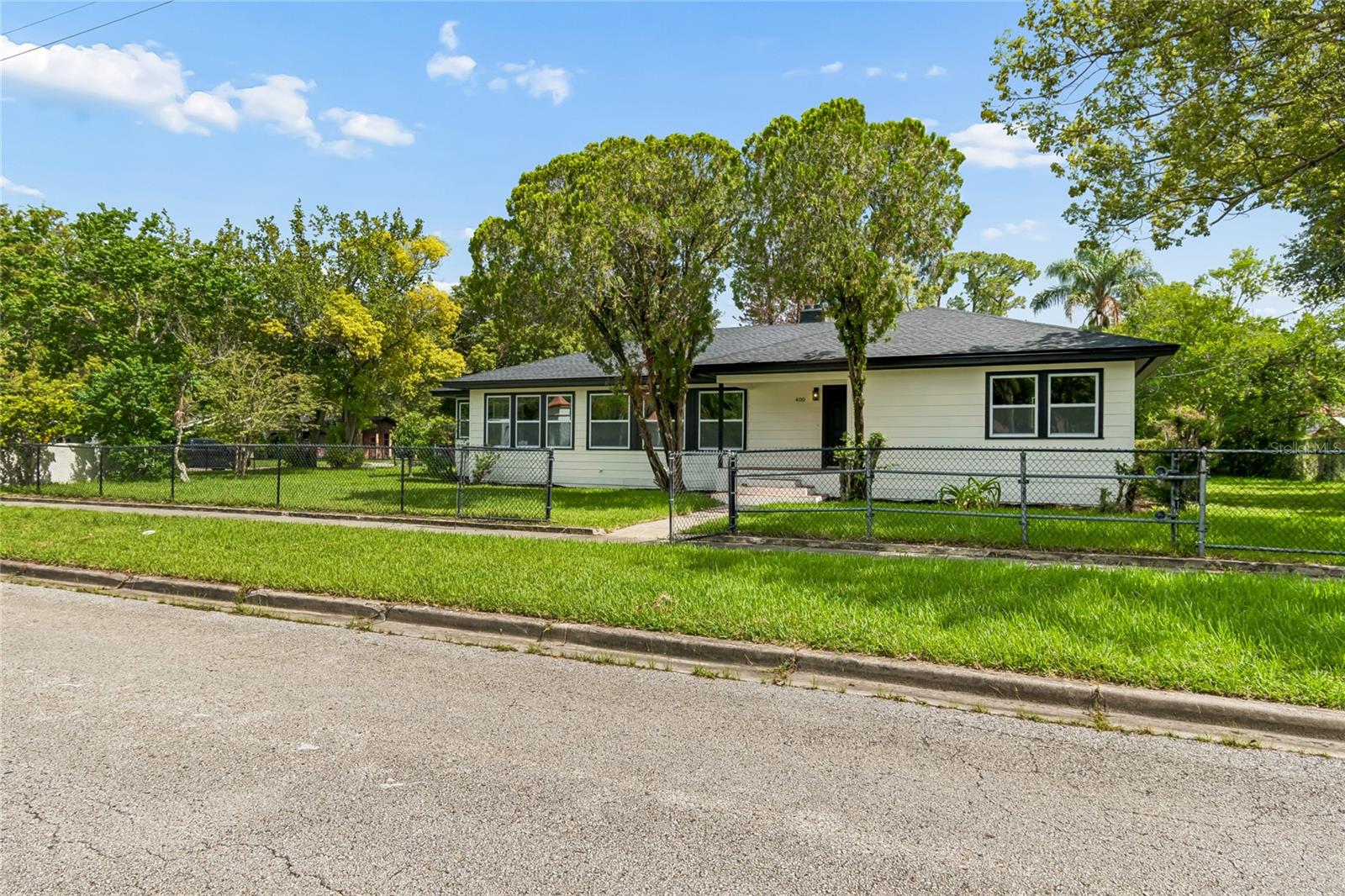 400 PLUMOSA DR — photo 4