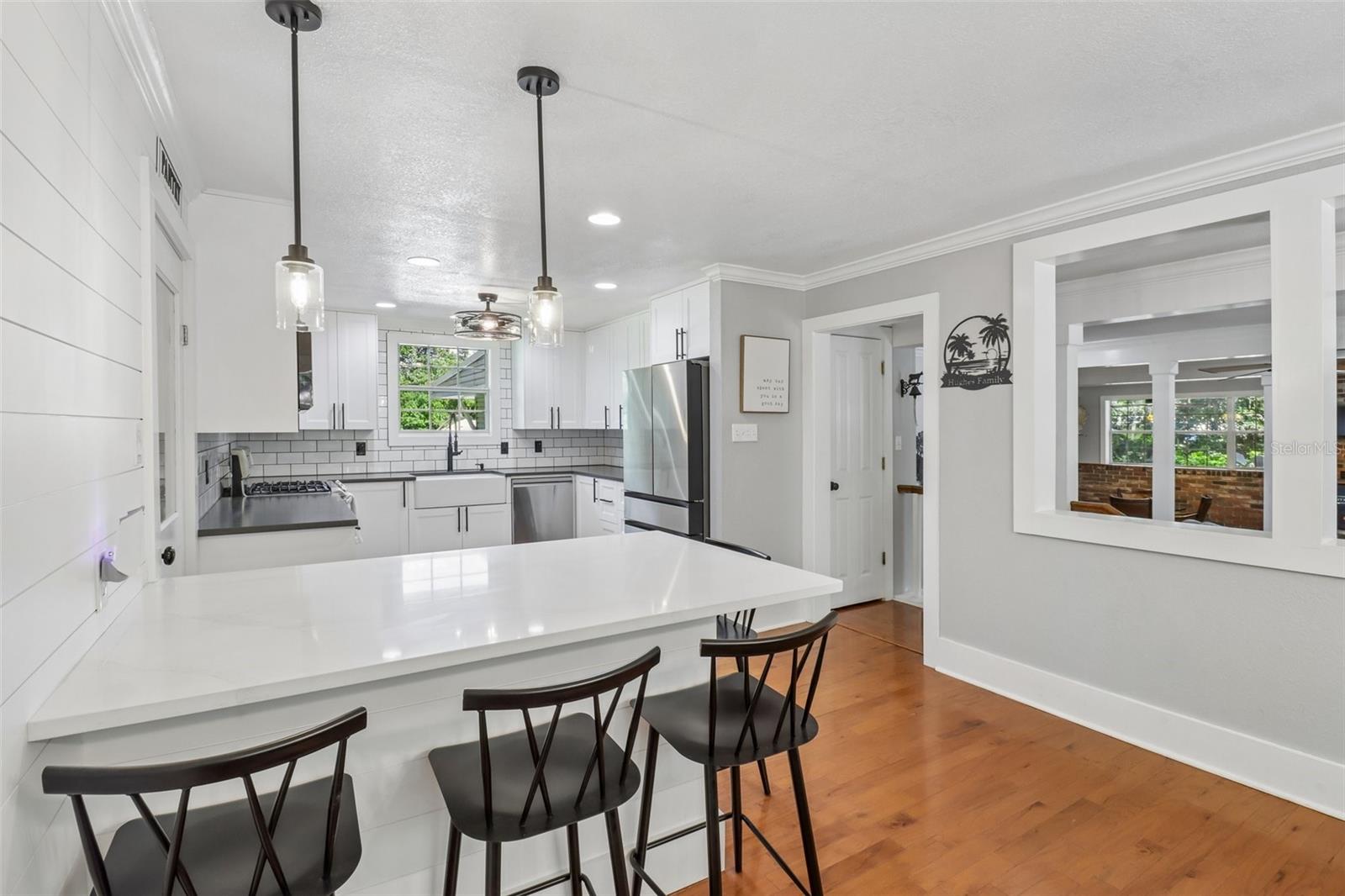 649 GLENWAY DR — photo 4
