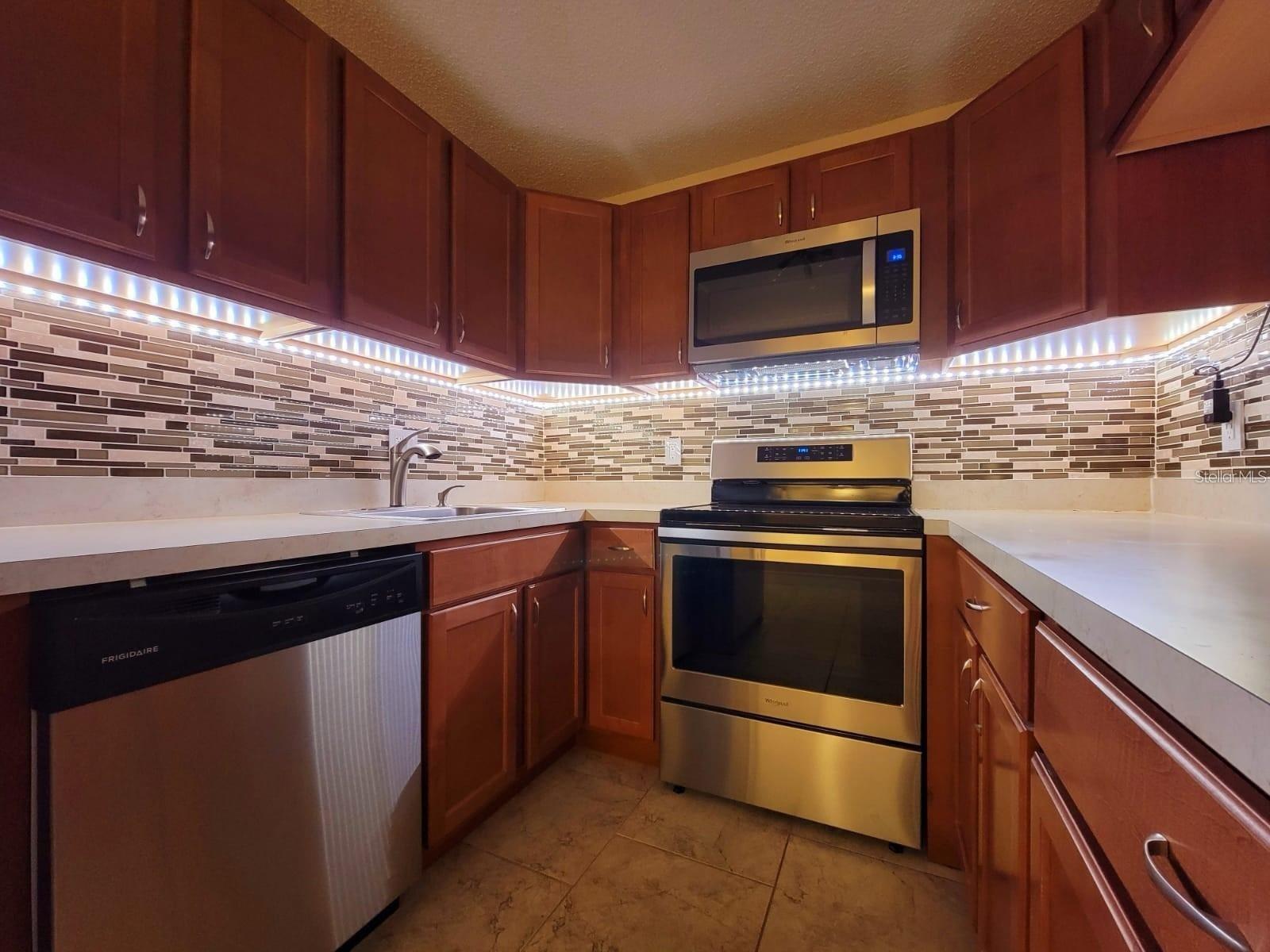 1723 PINE RIDGE RD #23 — photo 4