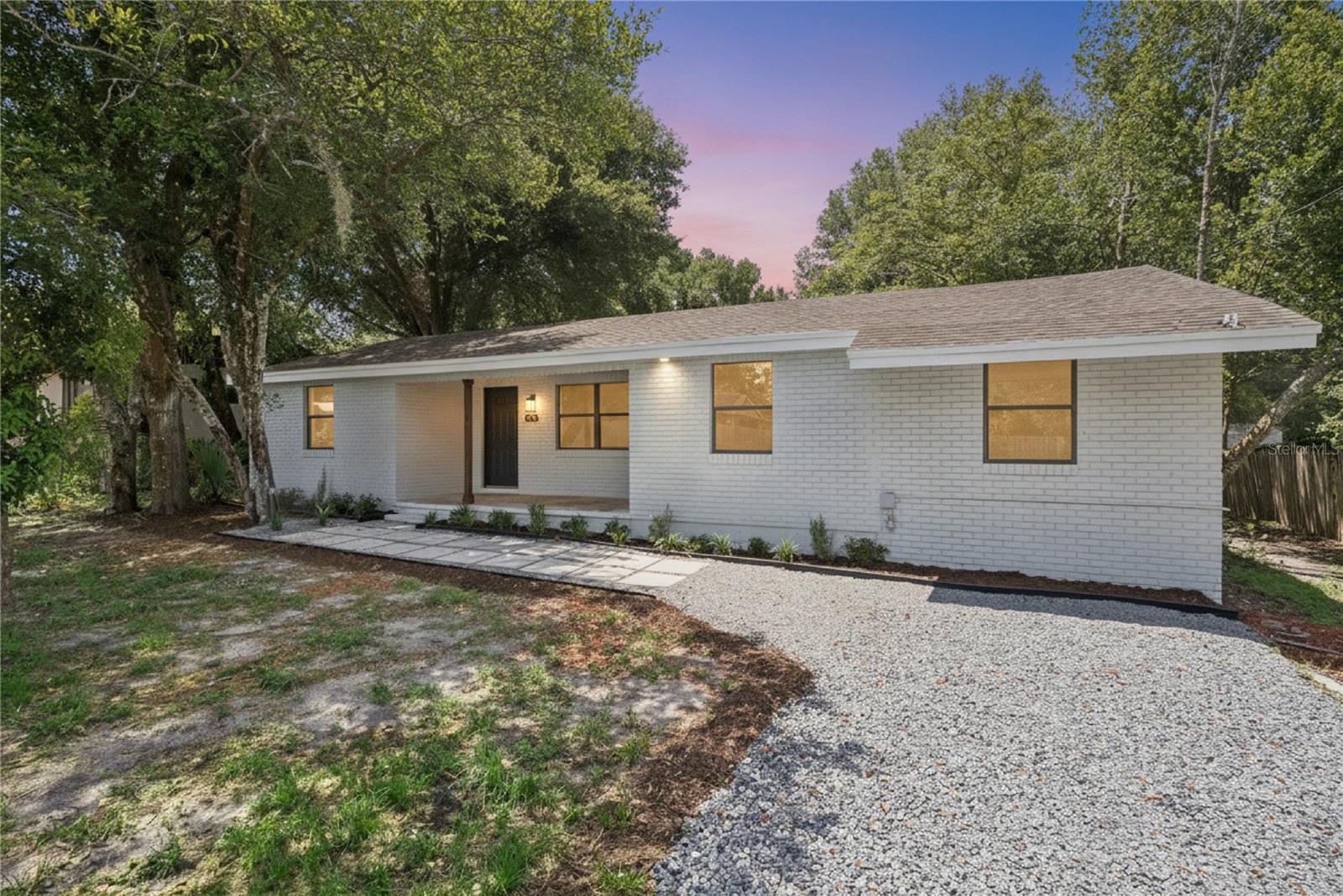 137 LUCERNE DR
