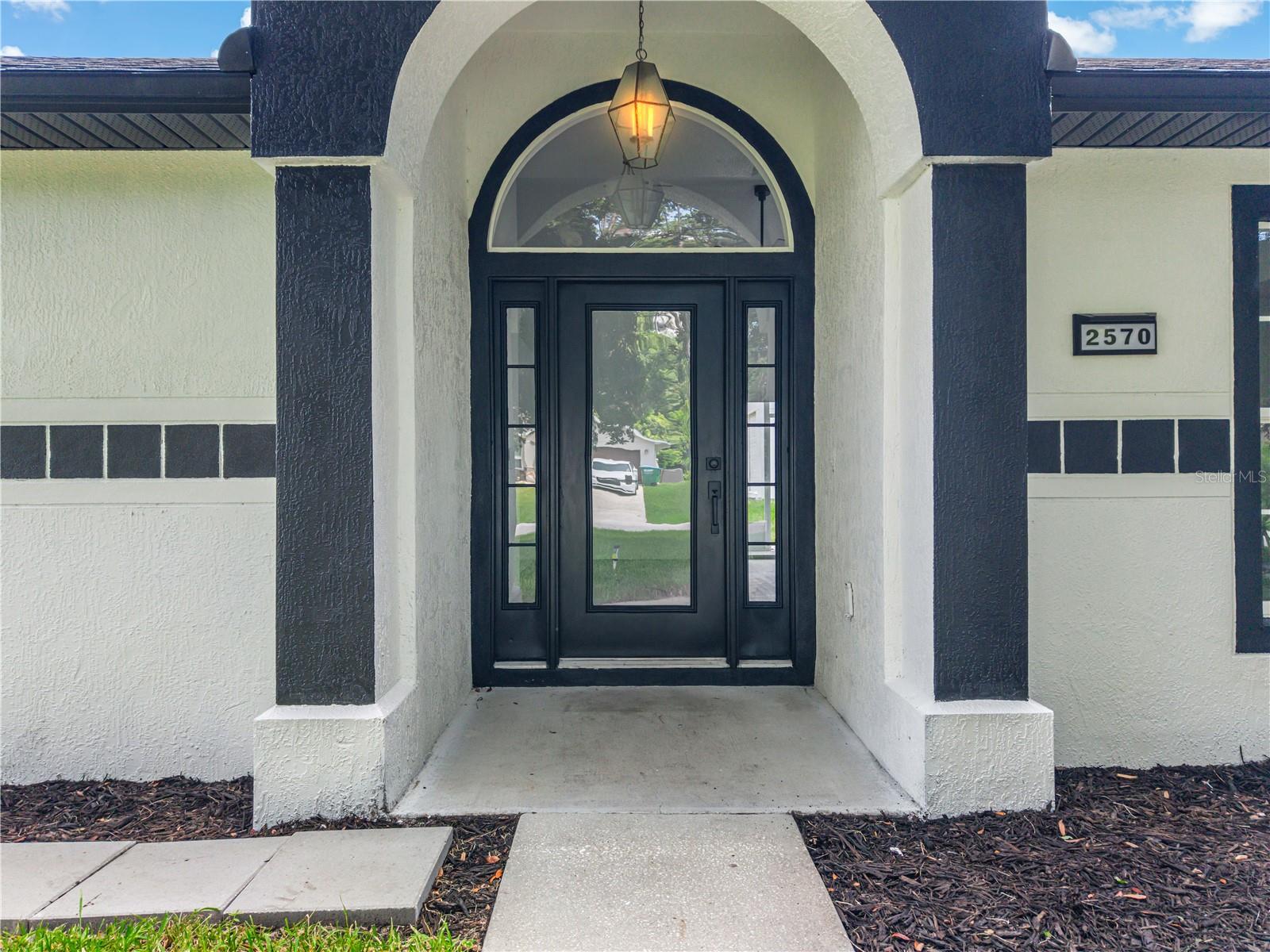 2570 COACHMAN DR — photo 3