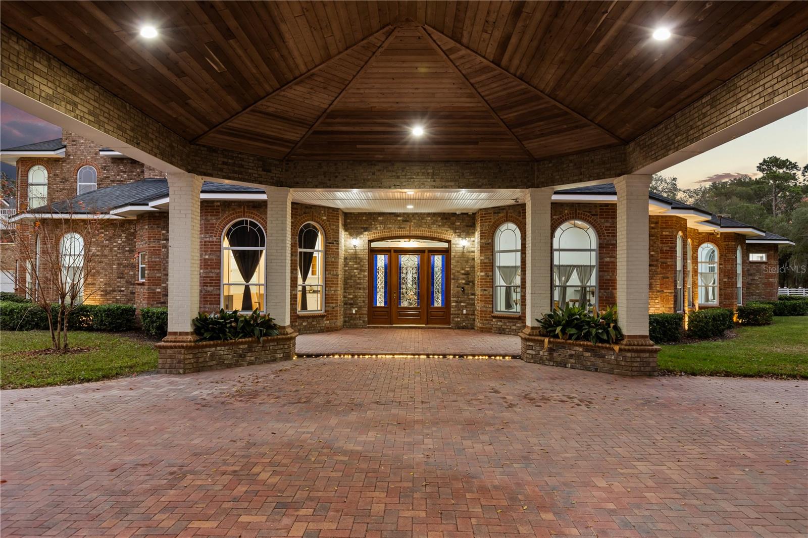 1501 LAKE MARKHAM RD — photo 3