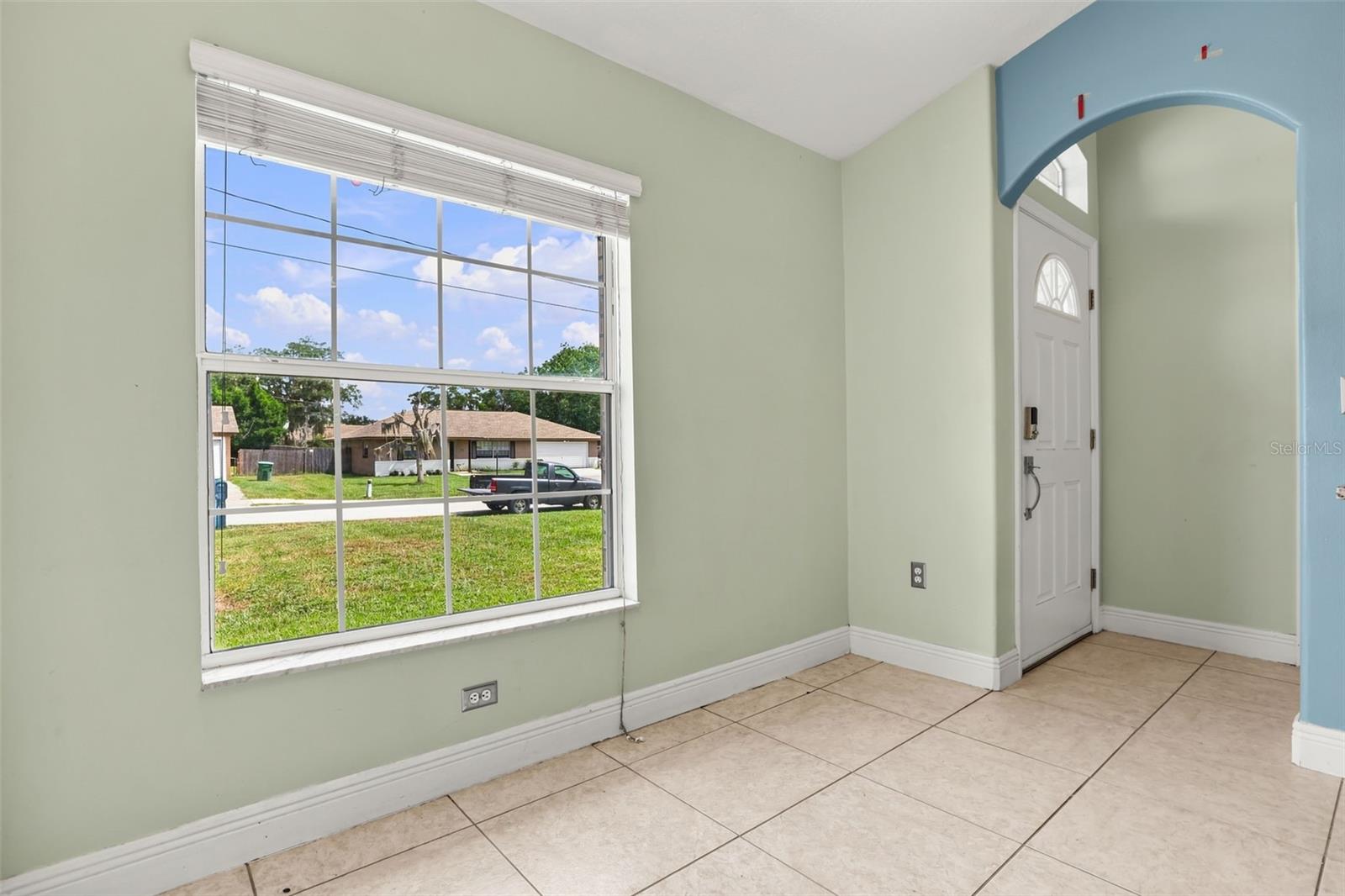 2063 MONTEREY DR — photo 11