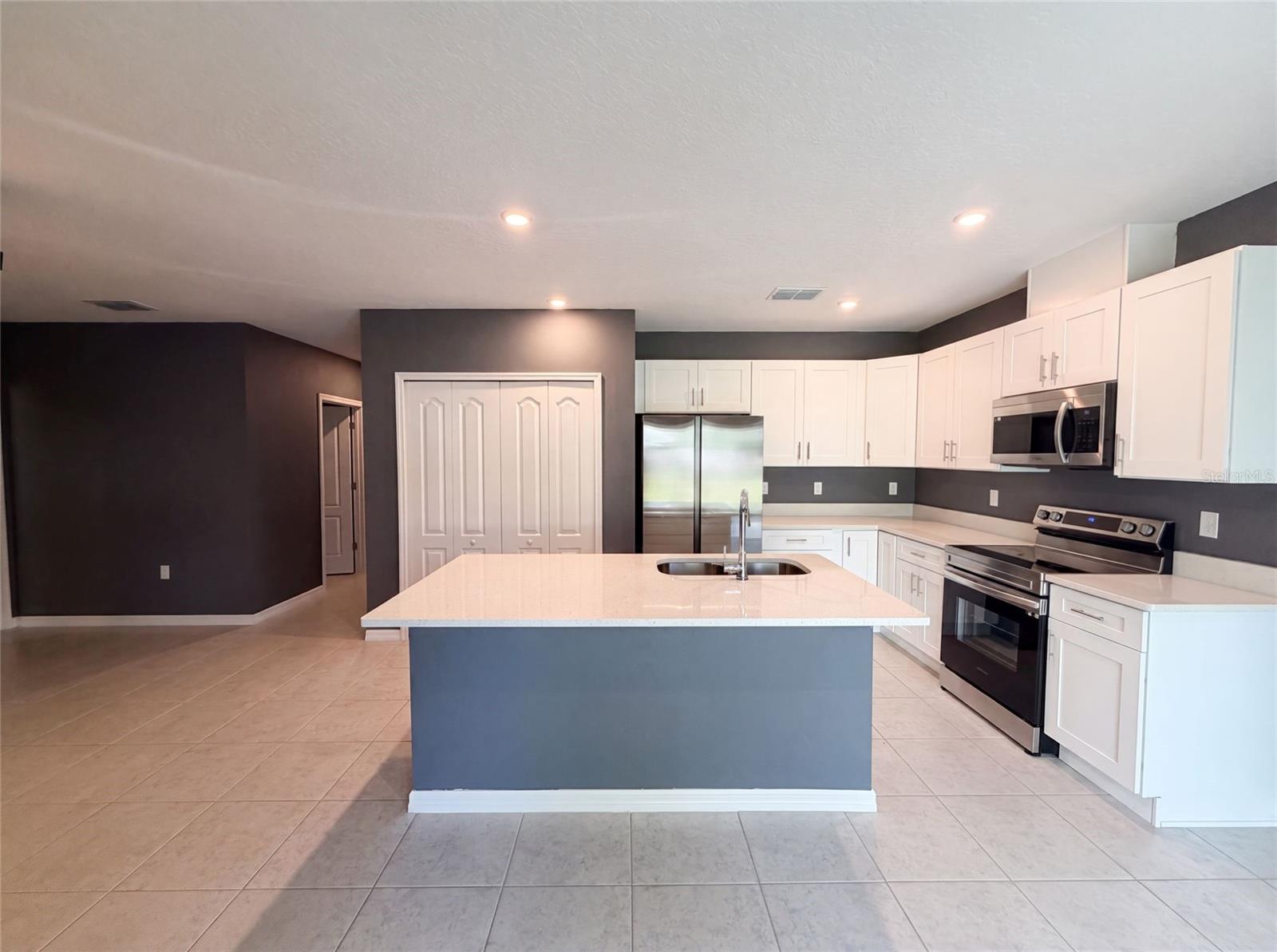 1443 GENERAL CUSTER AVE — photo 9