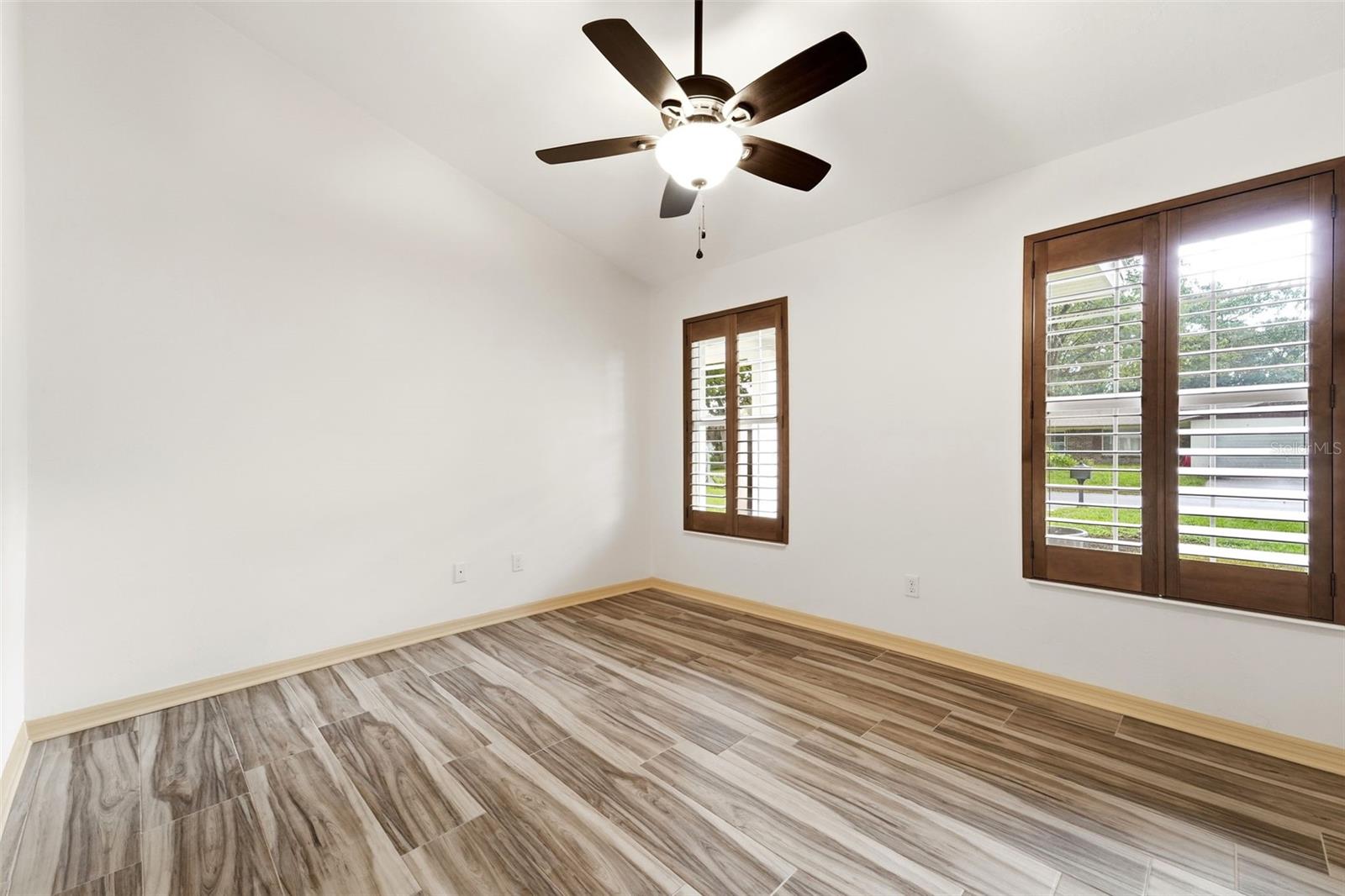 59 CRESTWOOD CIR — photo 12