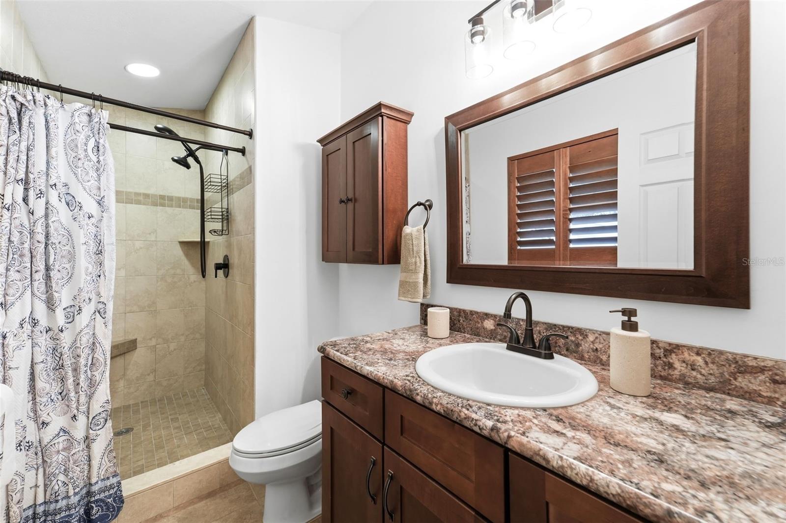 59 CRESTWOOD CIR — photo 9