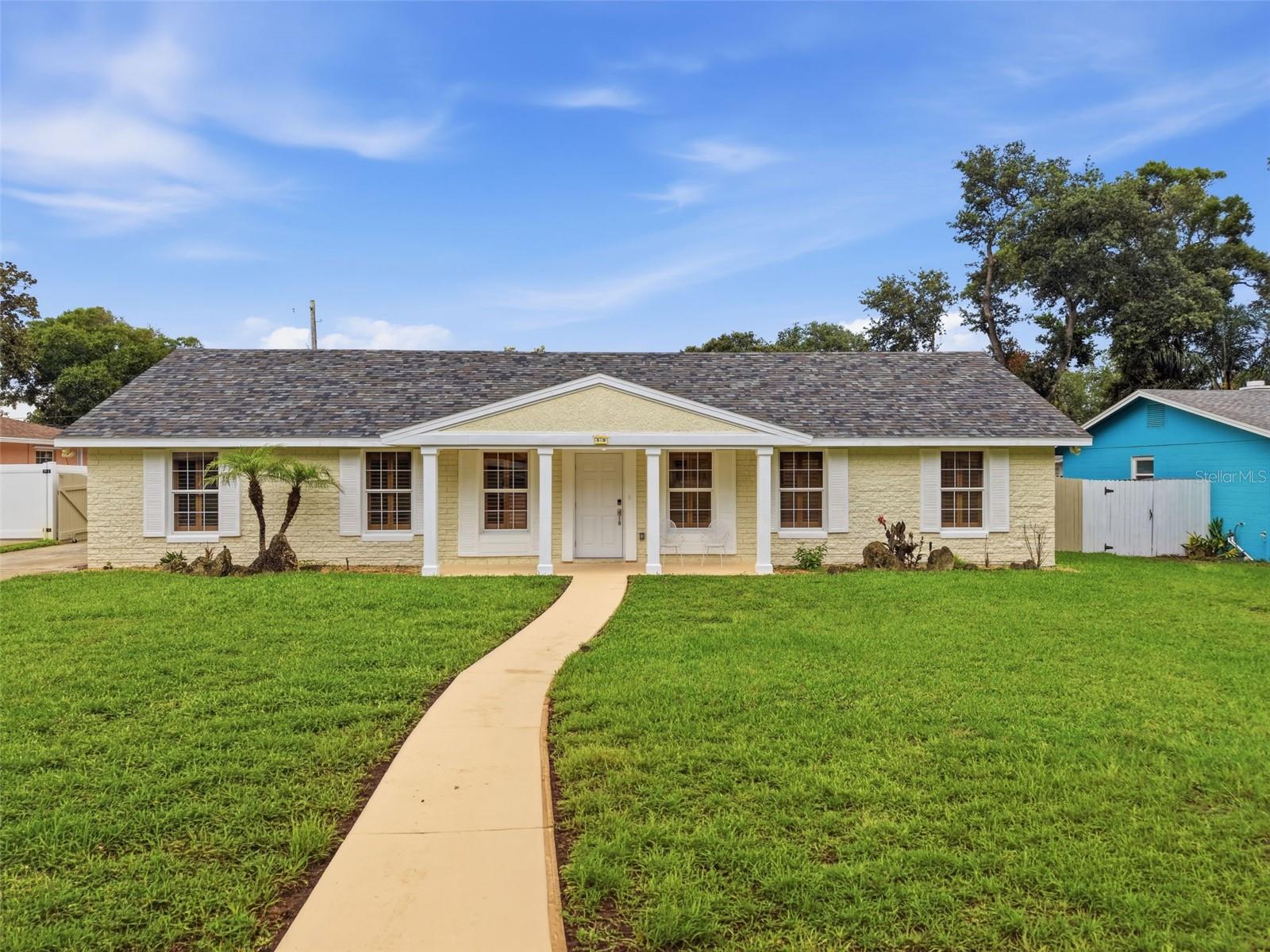 59 CRESTWOOD CIR