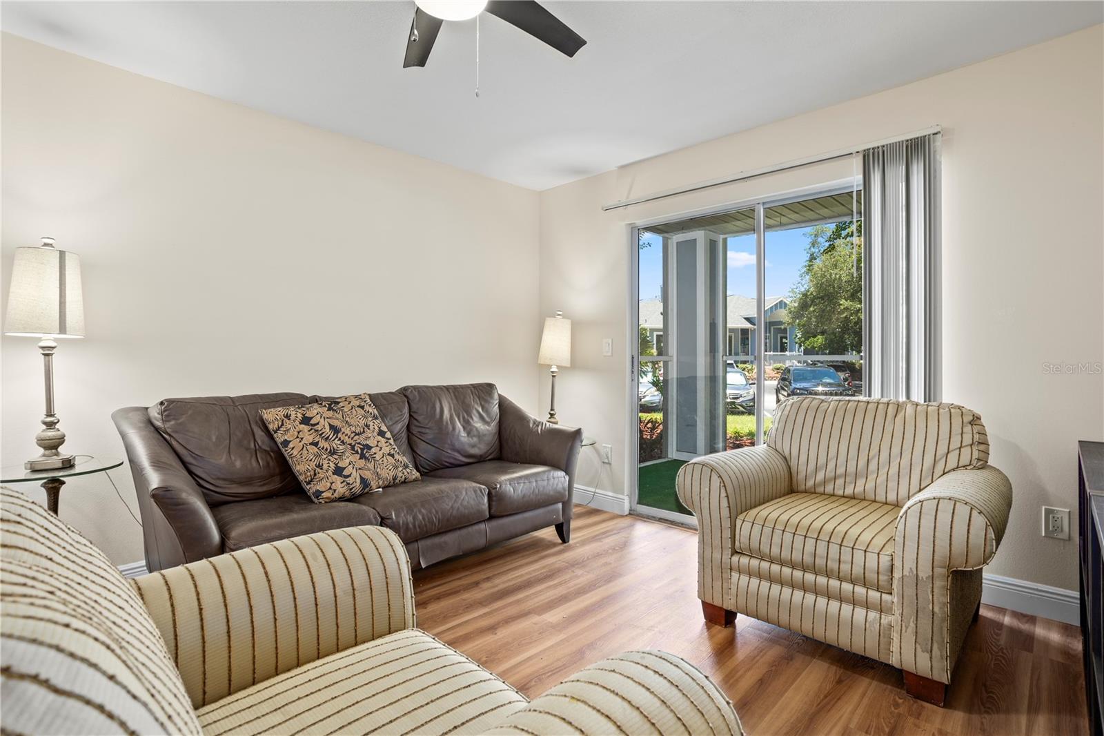 2504 GRASSY POINT DR #100 — photo 3
