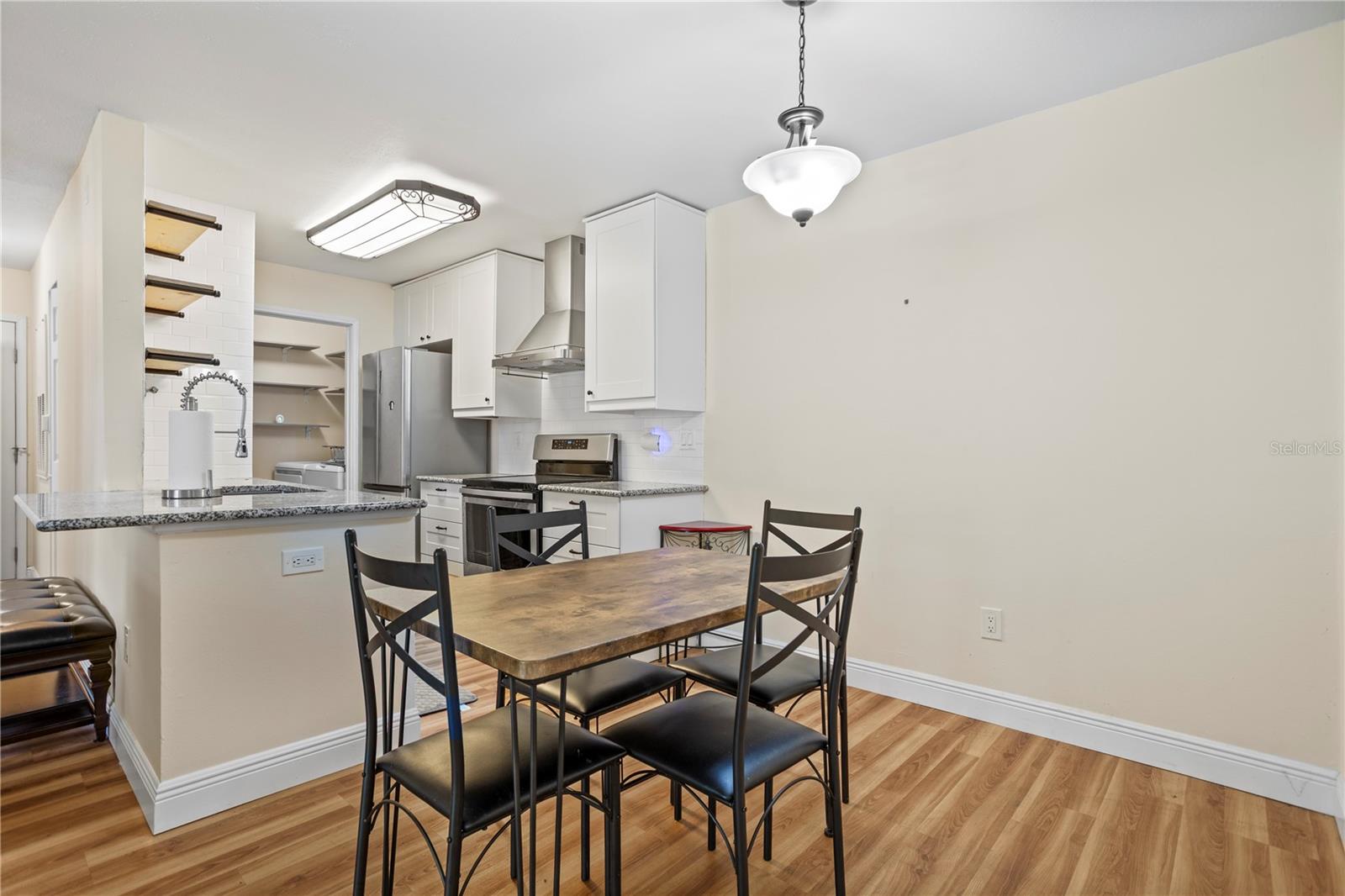 2504 GRASSY POINT DR #100 — photo 7