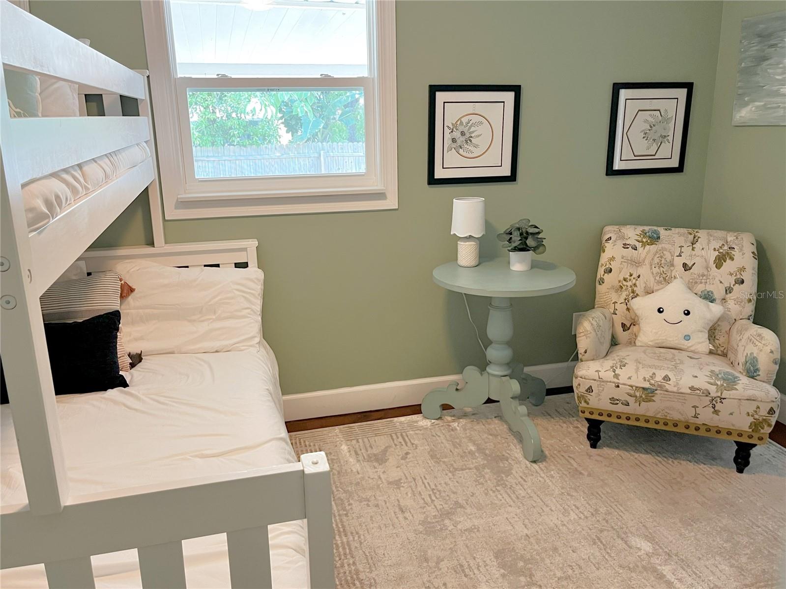 1426 RIVERSIDE DR — photo 11