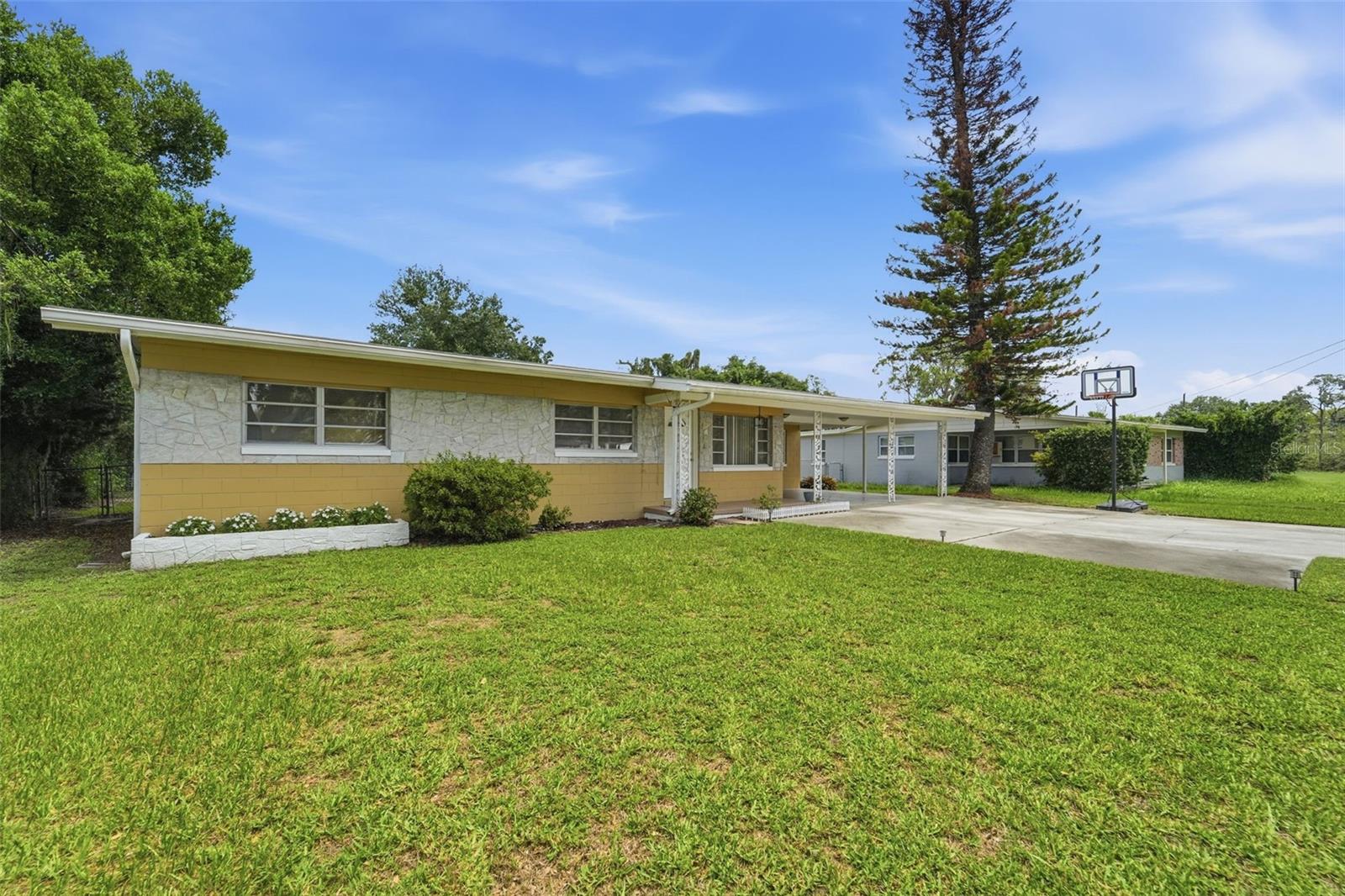 123 E LAKE MARY DR — photo 4
