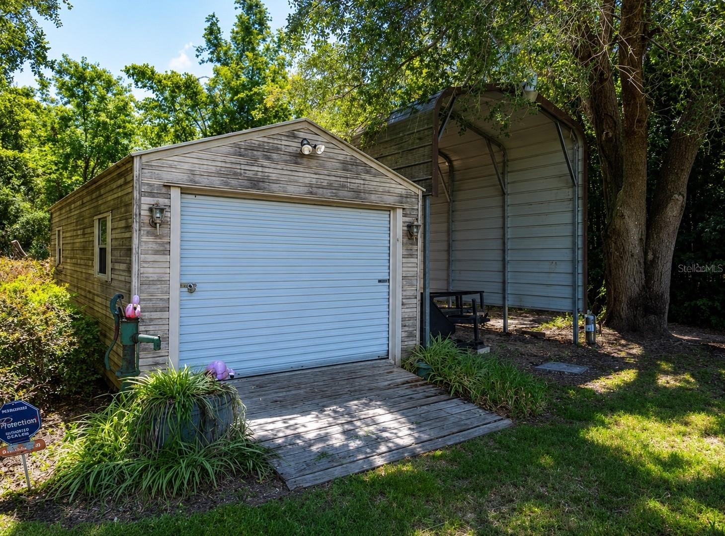 1521 SHADOW PINES DR — photo 9