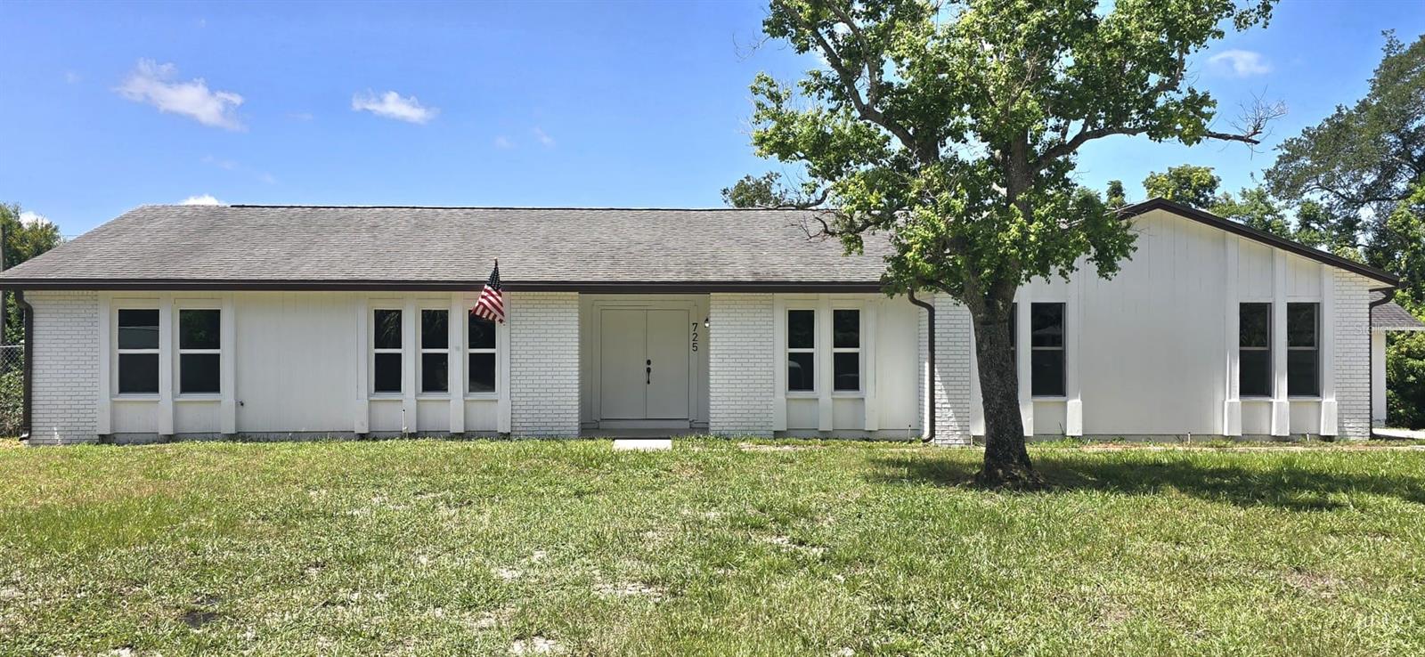 725 TULIP CT — photo 4