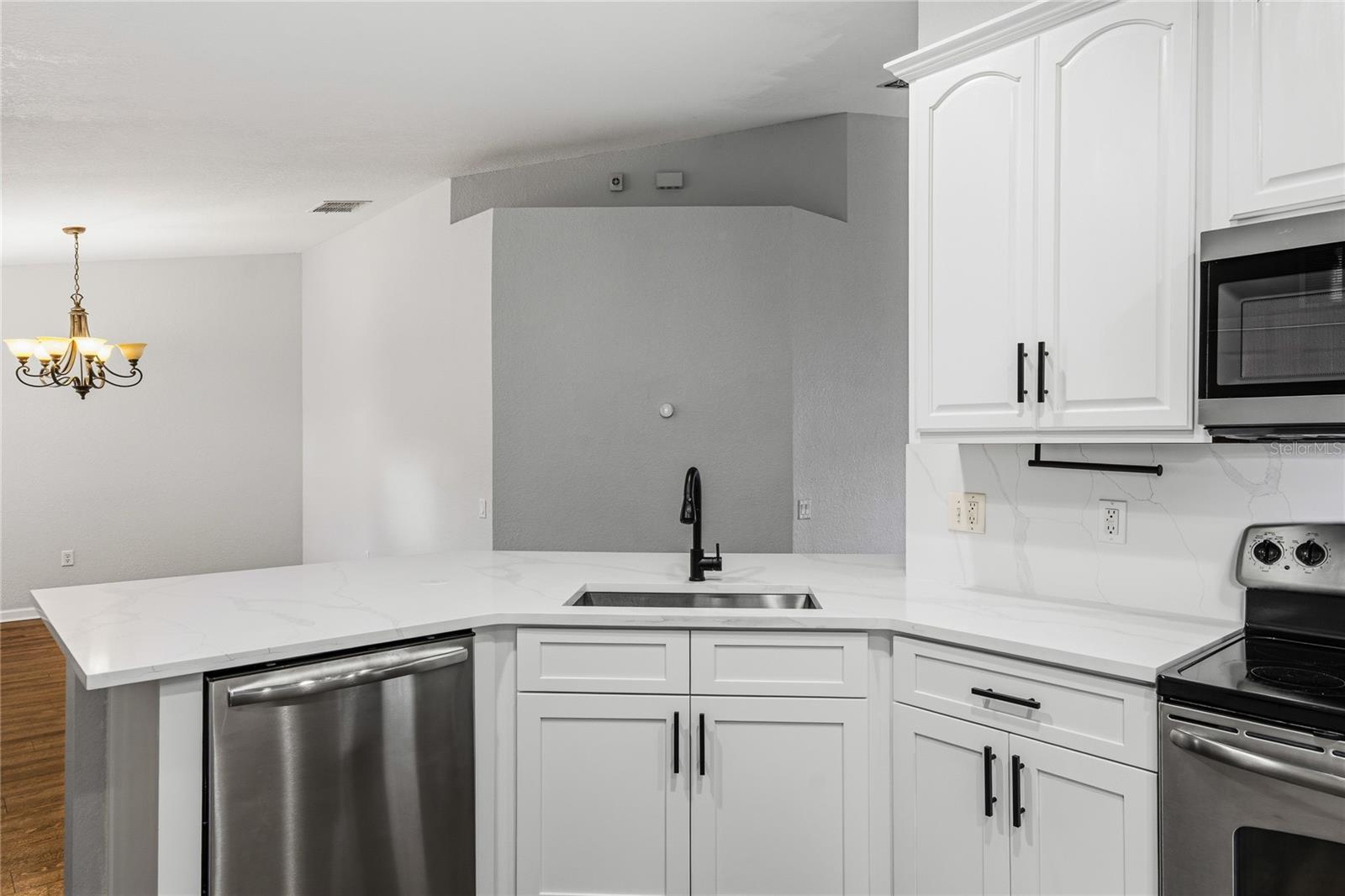 417 HILGARD CV #. — photo 11