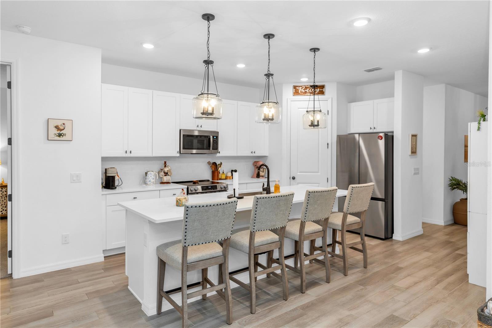 1450 ARBOR HILL DR — photo 3