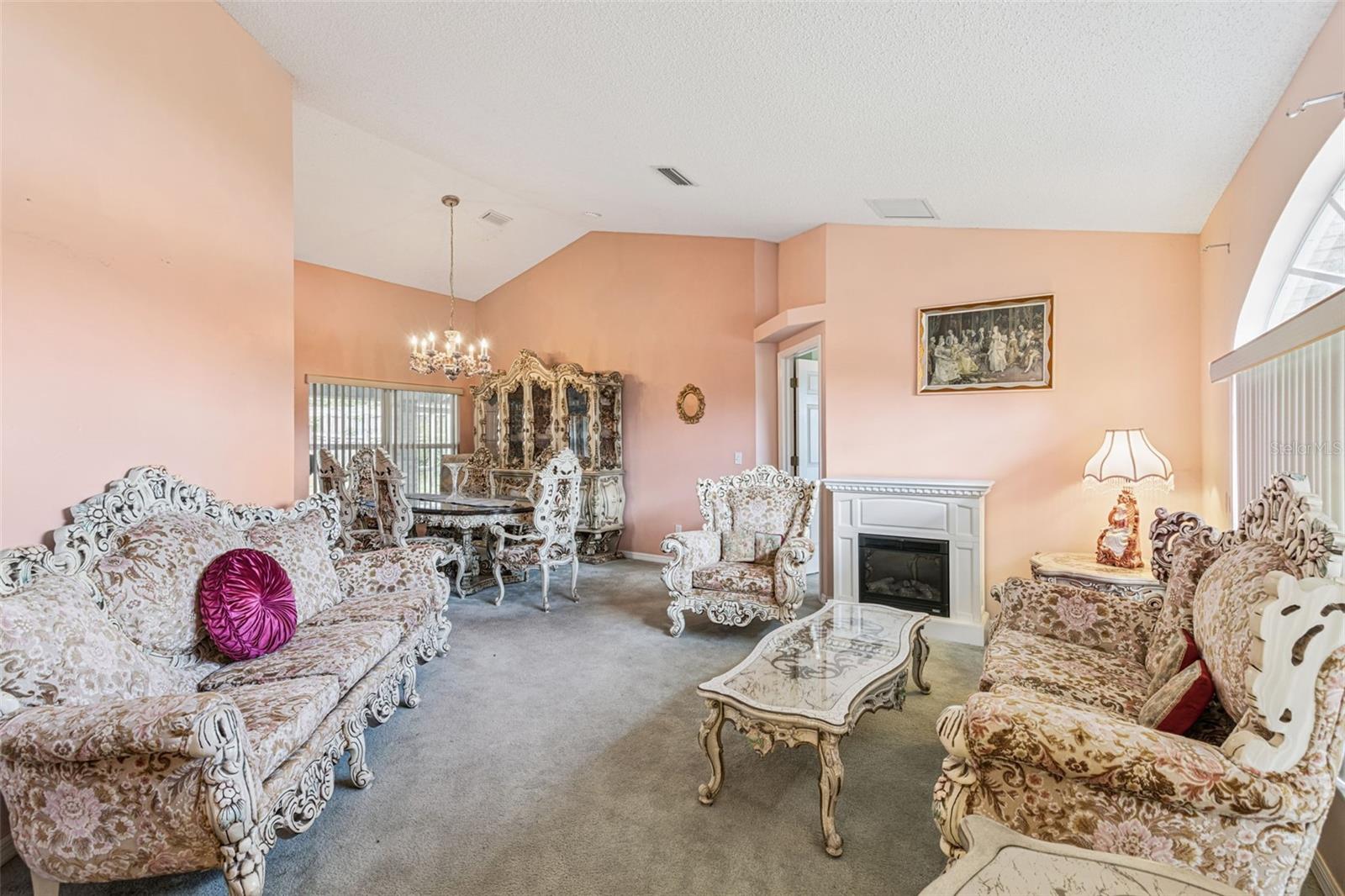 2270 CARSON LN — photo 3