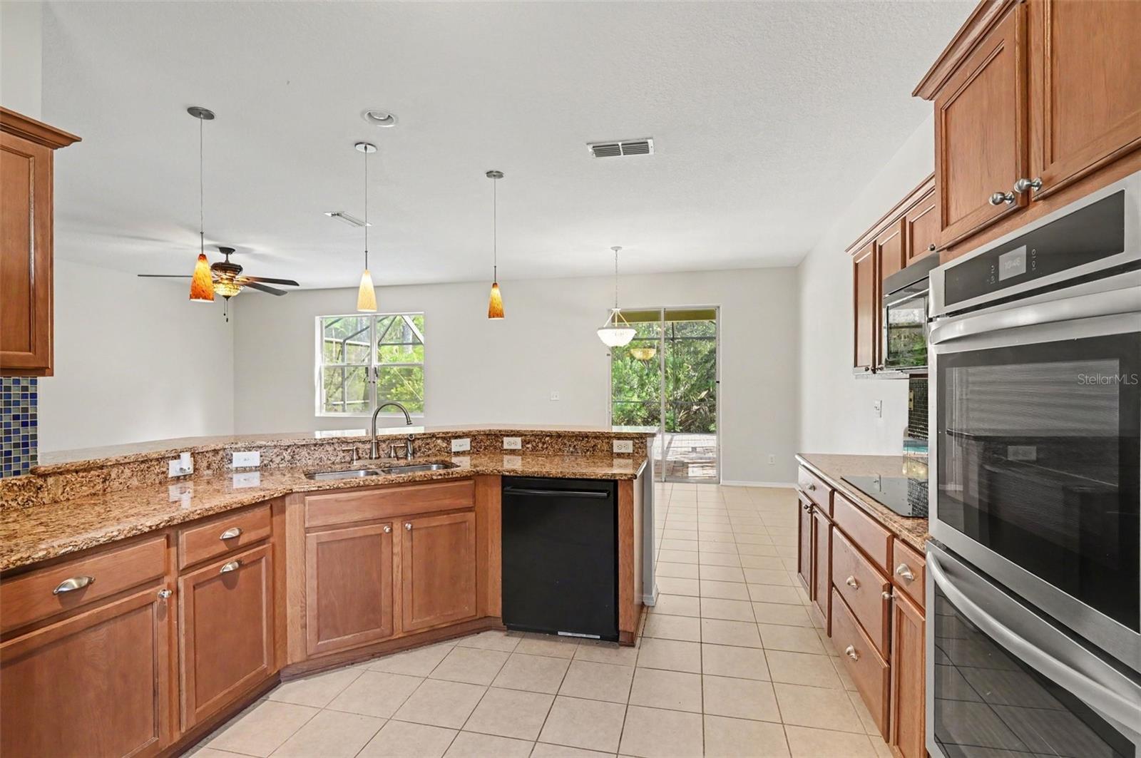 65 PERGOLA PL — photo 12