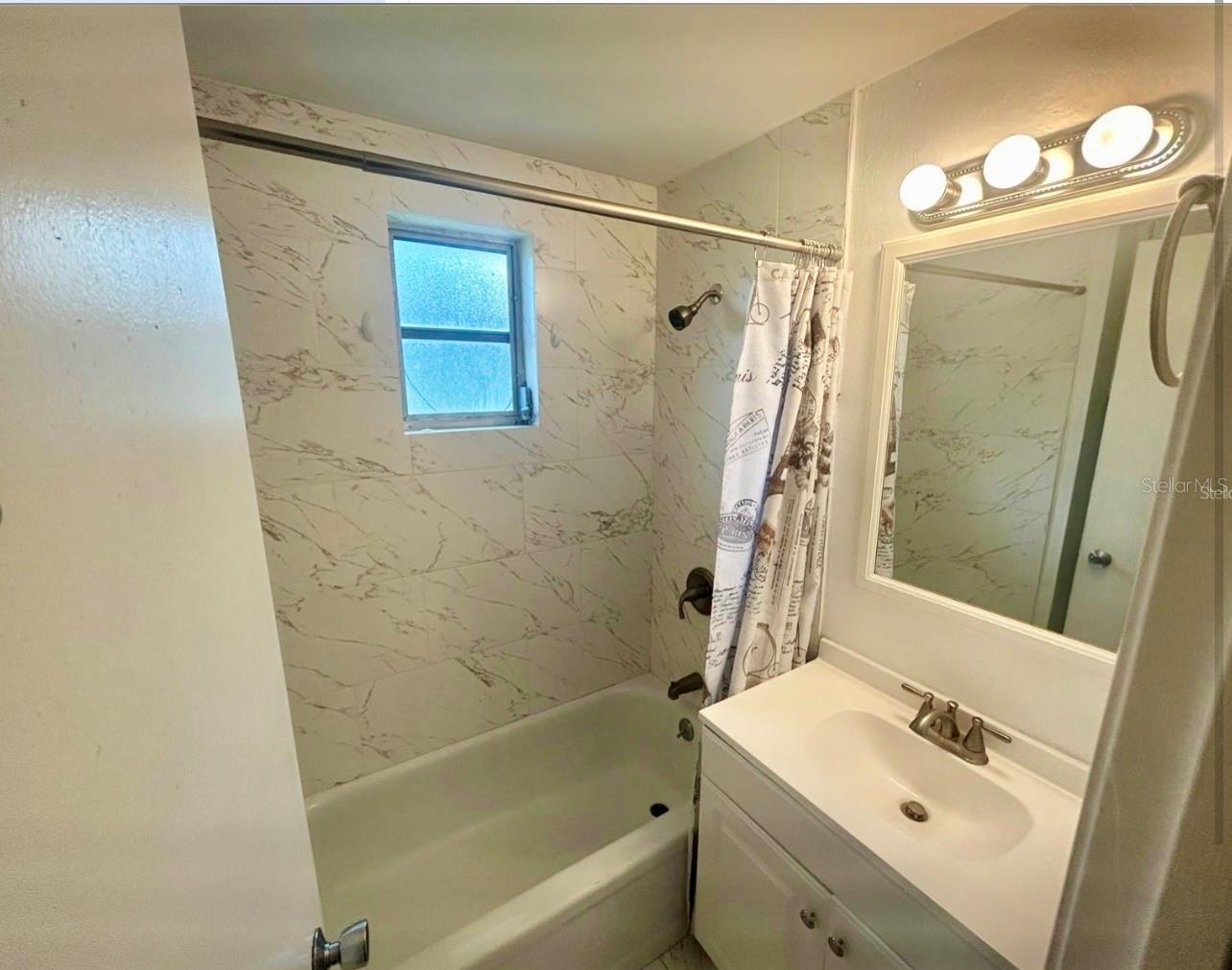 1701 MONTECITO AVE — photo 4
