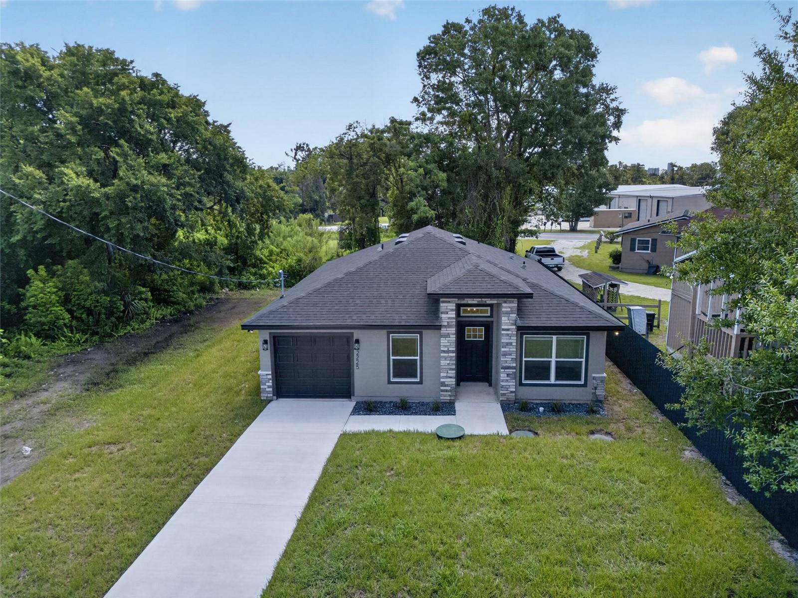 2225 MCCARTHY AVE — photo 7