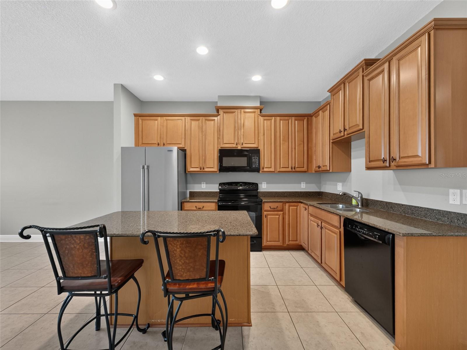 865 BELLES FERRY LOOP — photo 12