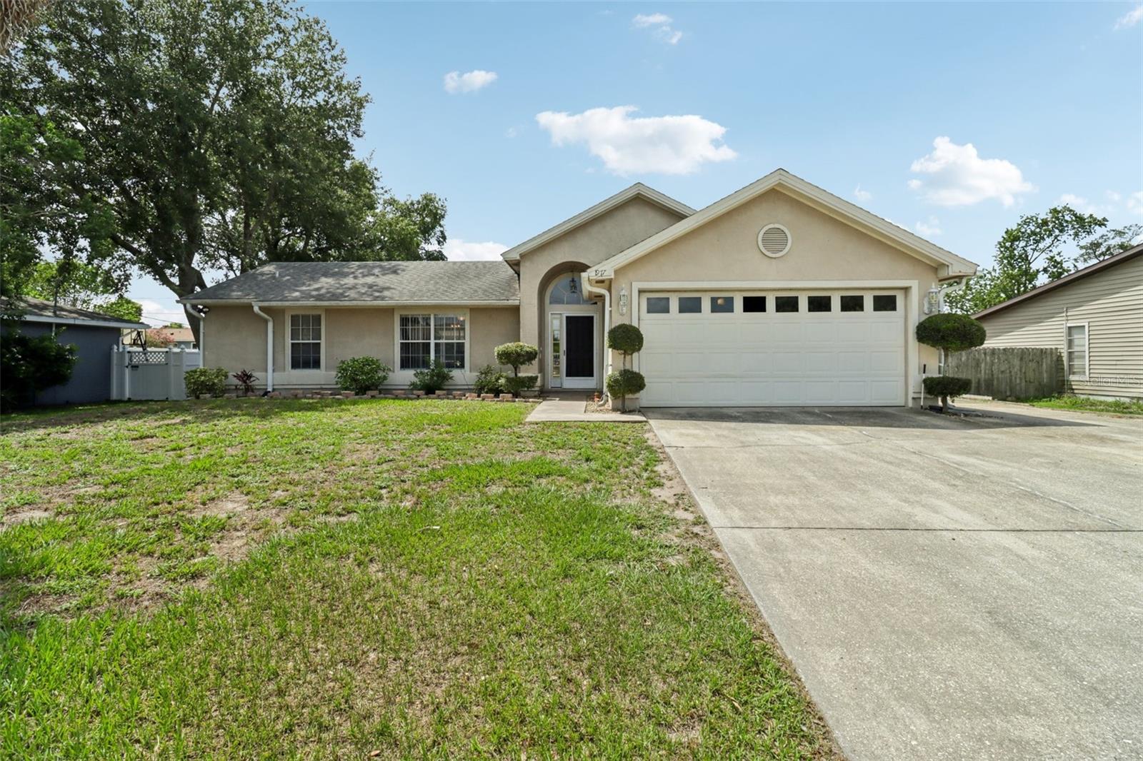 1977 S OLD MILL DR