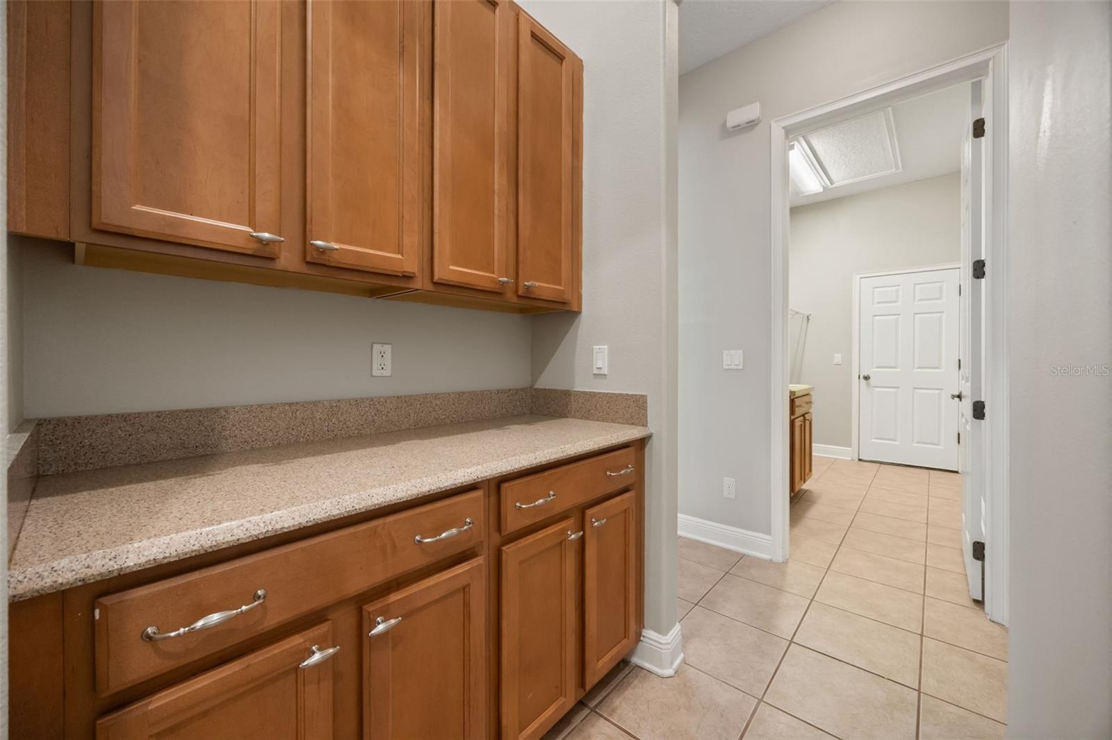 6190 HEDGESPARROWS LN — photo 12