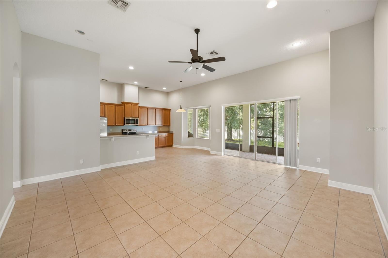 6190 HEDGESPARROWS LN — photo 8