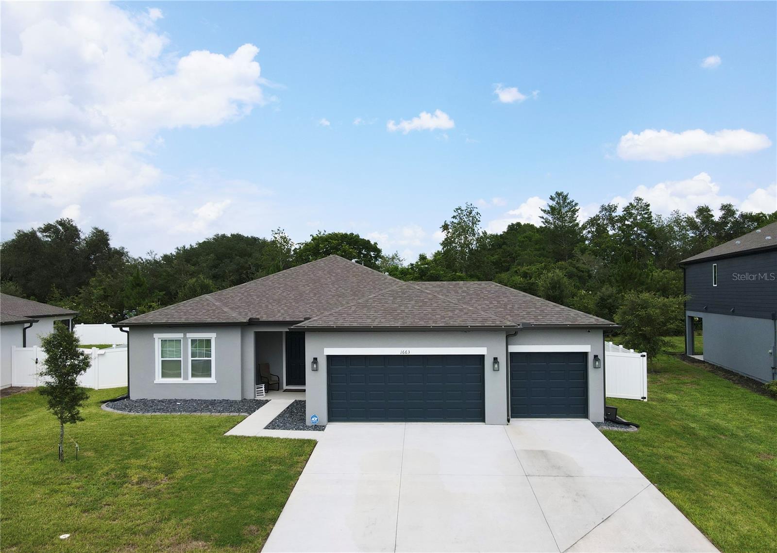 1663 MEADOWLARK DR