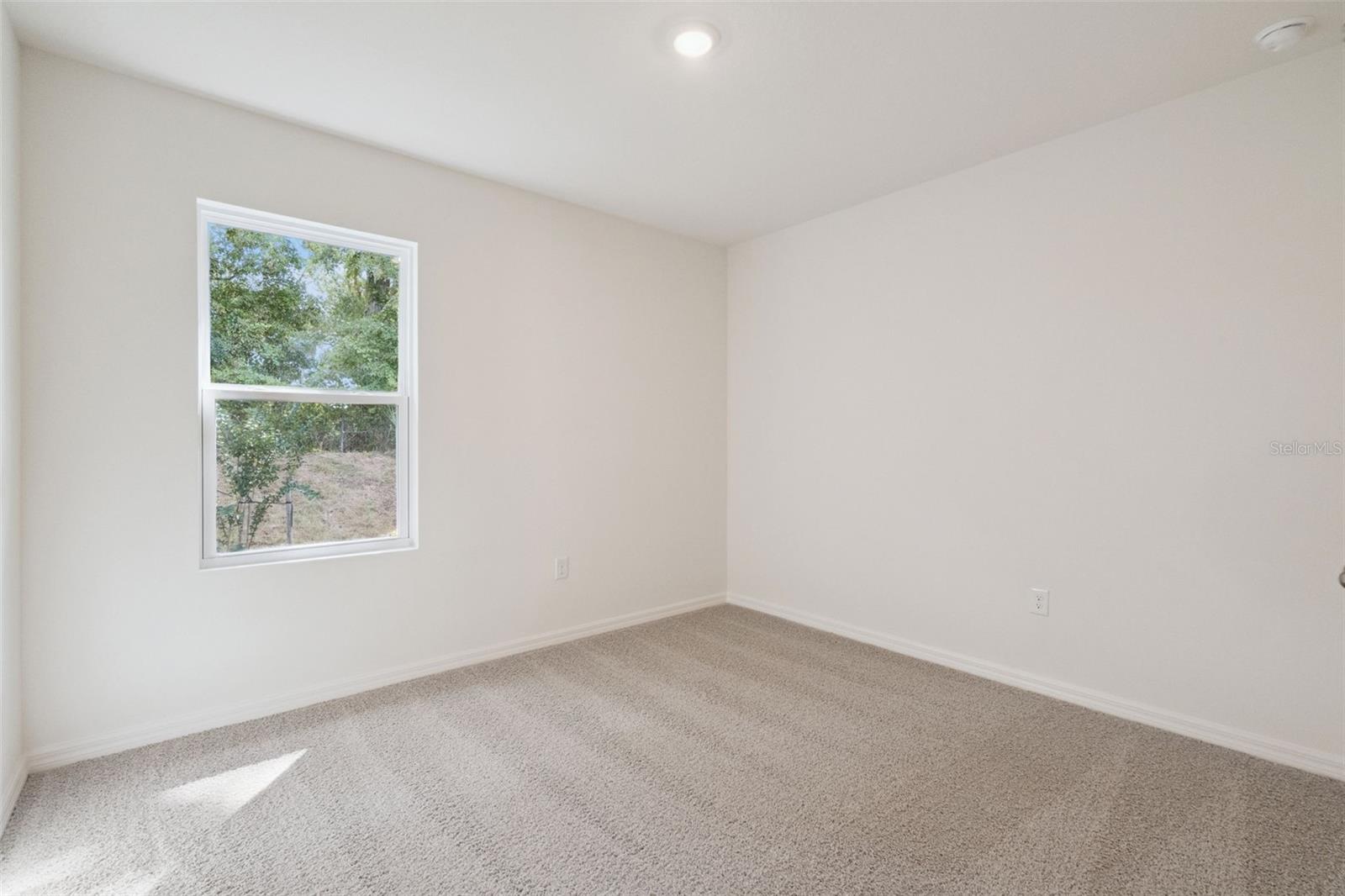 1340 FOUNTAIN VIEW ST — photo 12