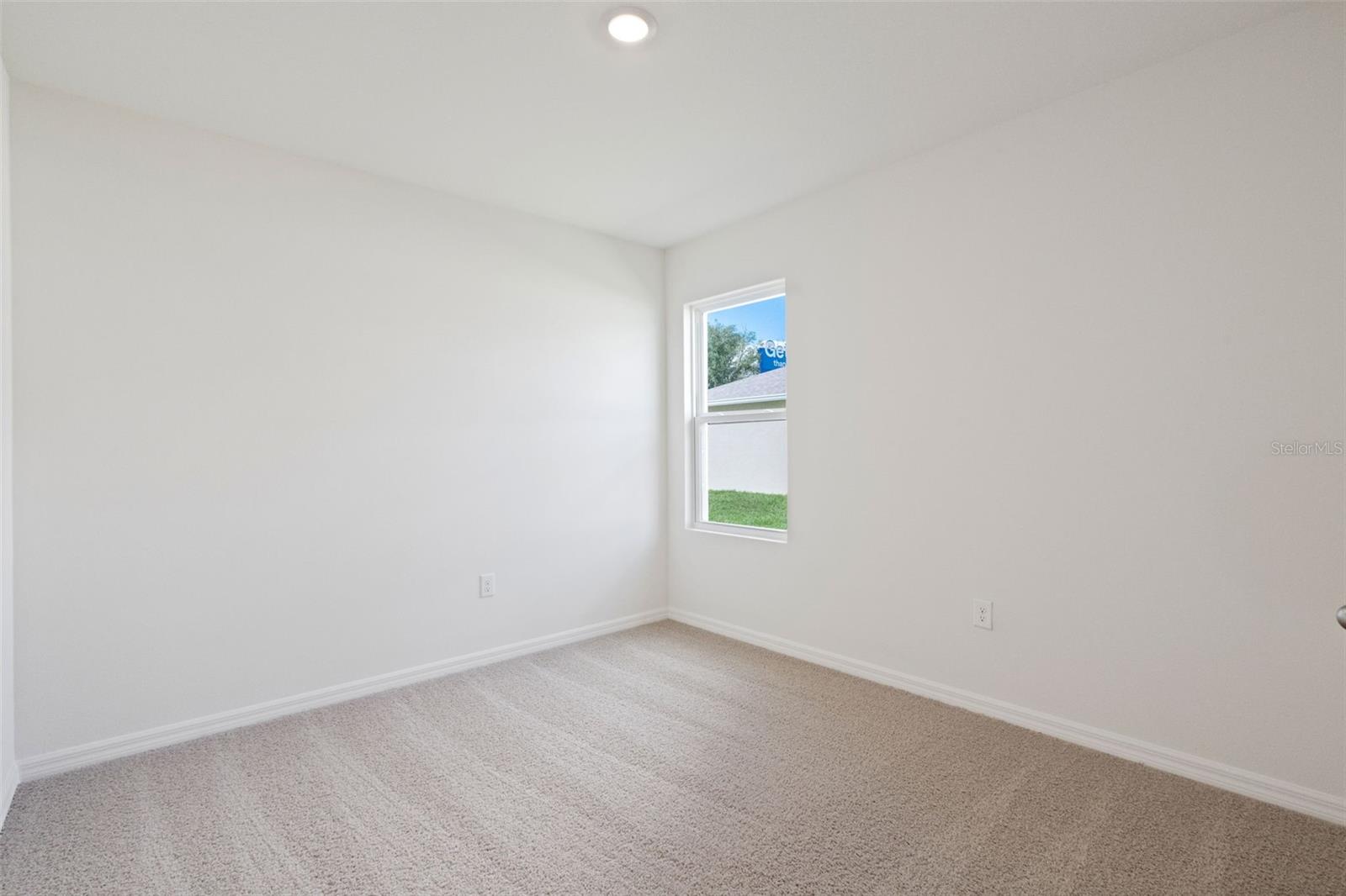 1340 FOUNTAIN VIEW ST — photo 7