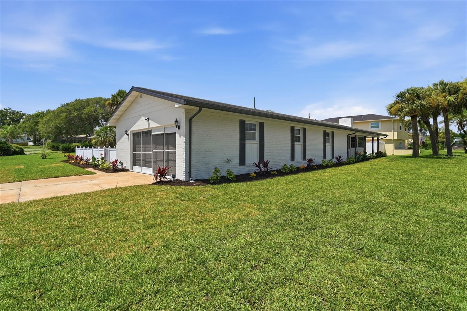 102 ANN RUSTIN DR — photo 3