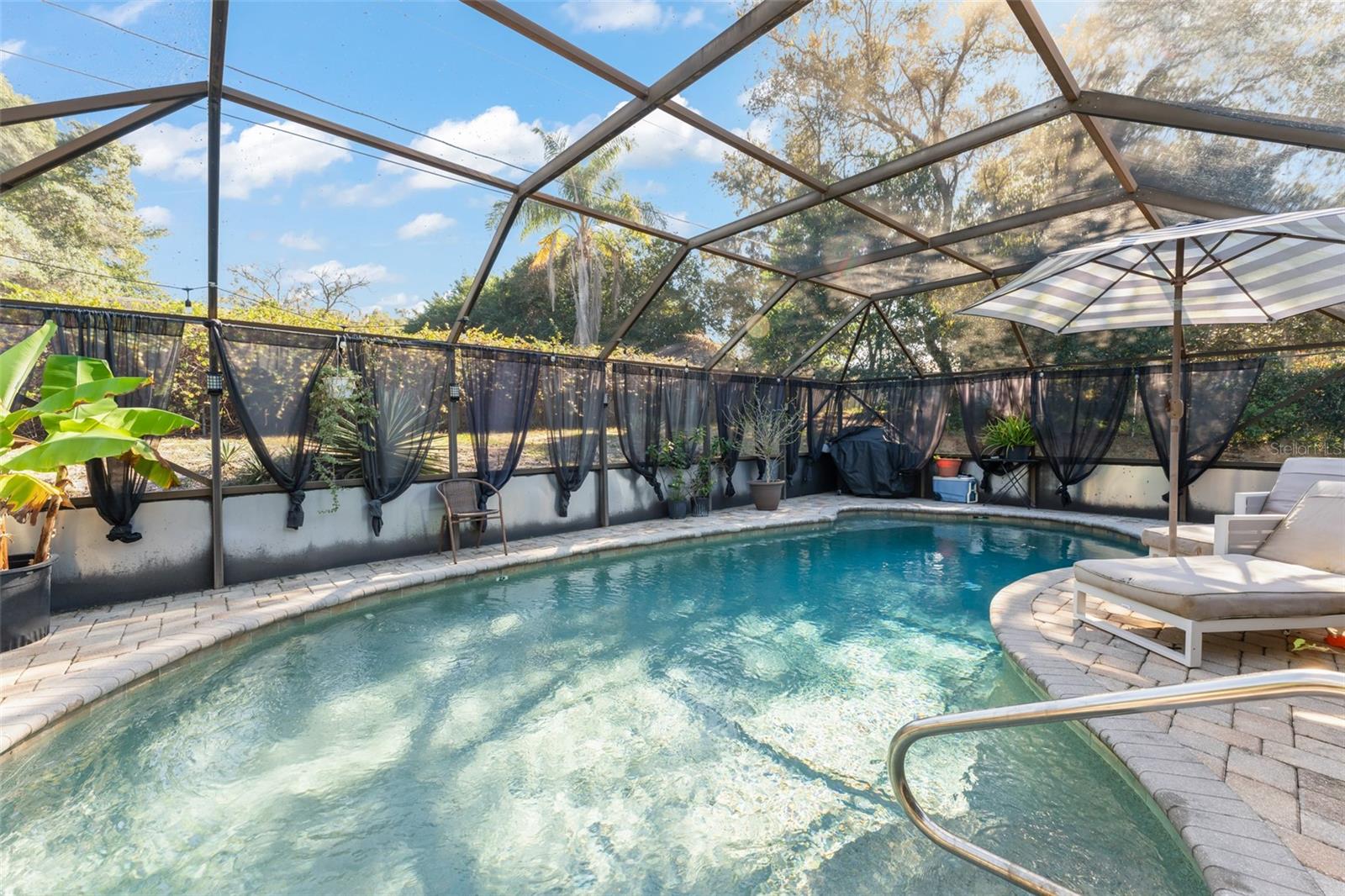 961 MILLENBECK AVE — photo 3