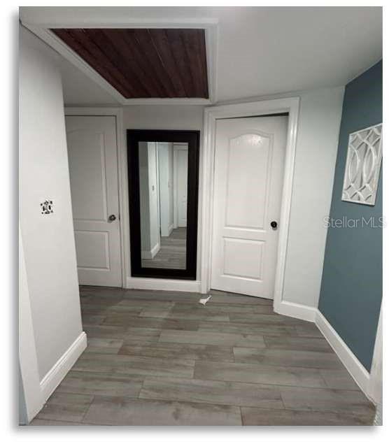 2400 S LAUREL AVE — photo 11