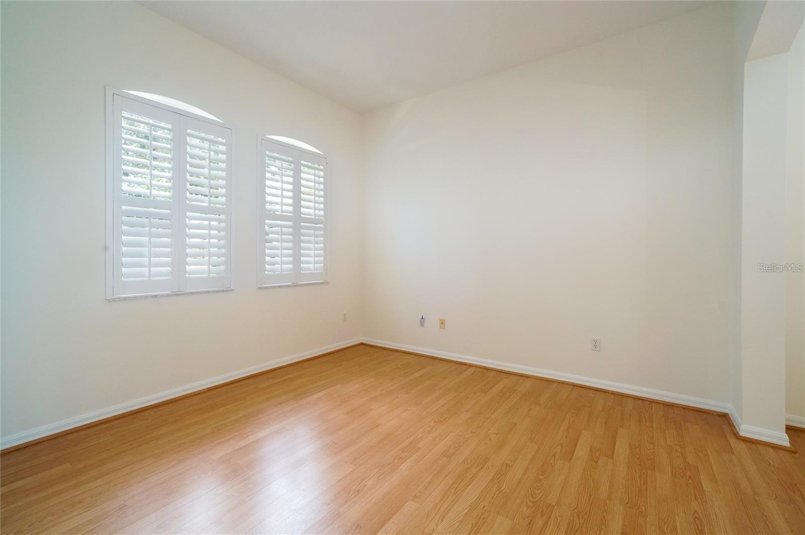 974 KERSFIELD CIR — photo 3