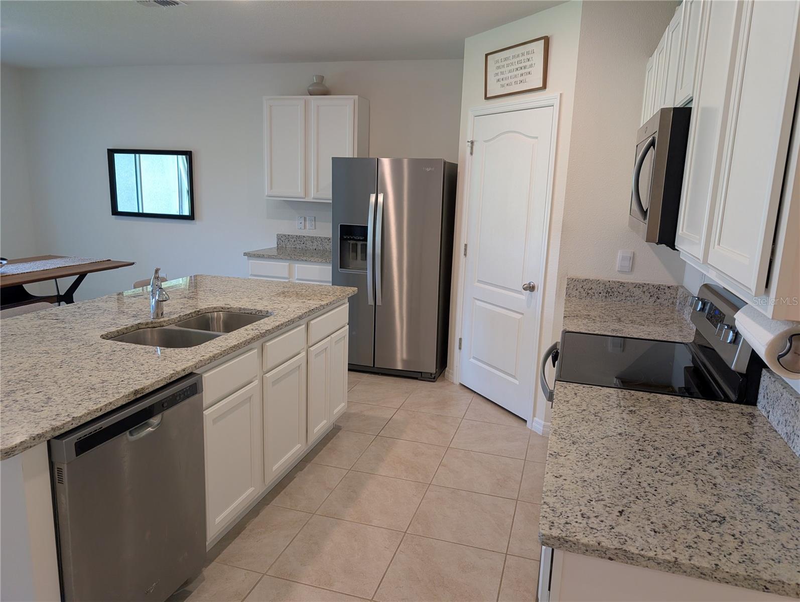 3329 EASTGROVE TER — photo 12