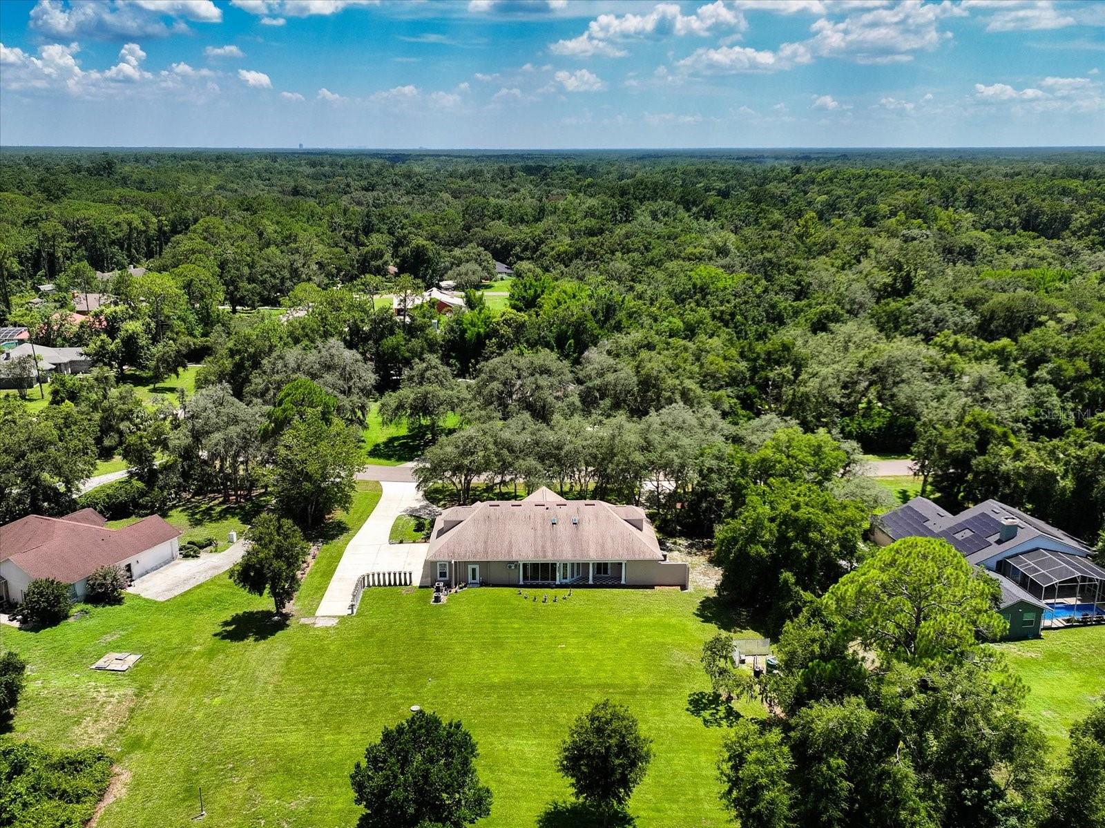 180 RIVER OAKS CIR — photo 3