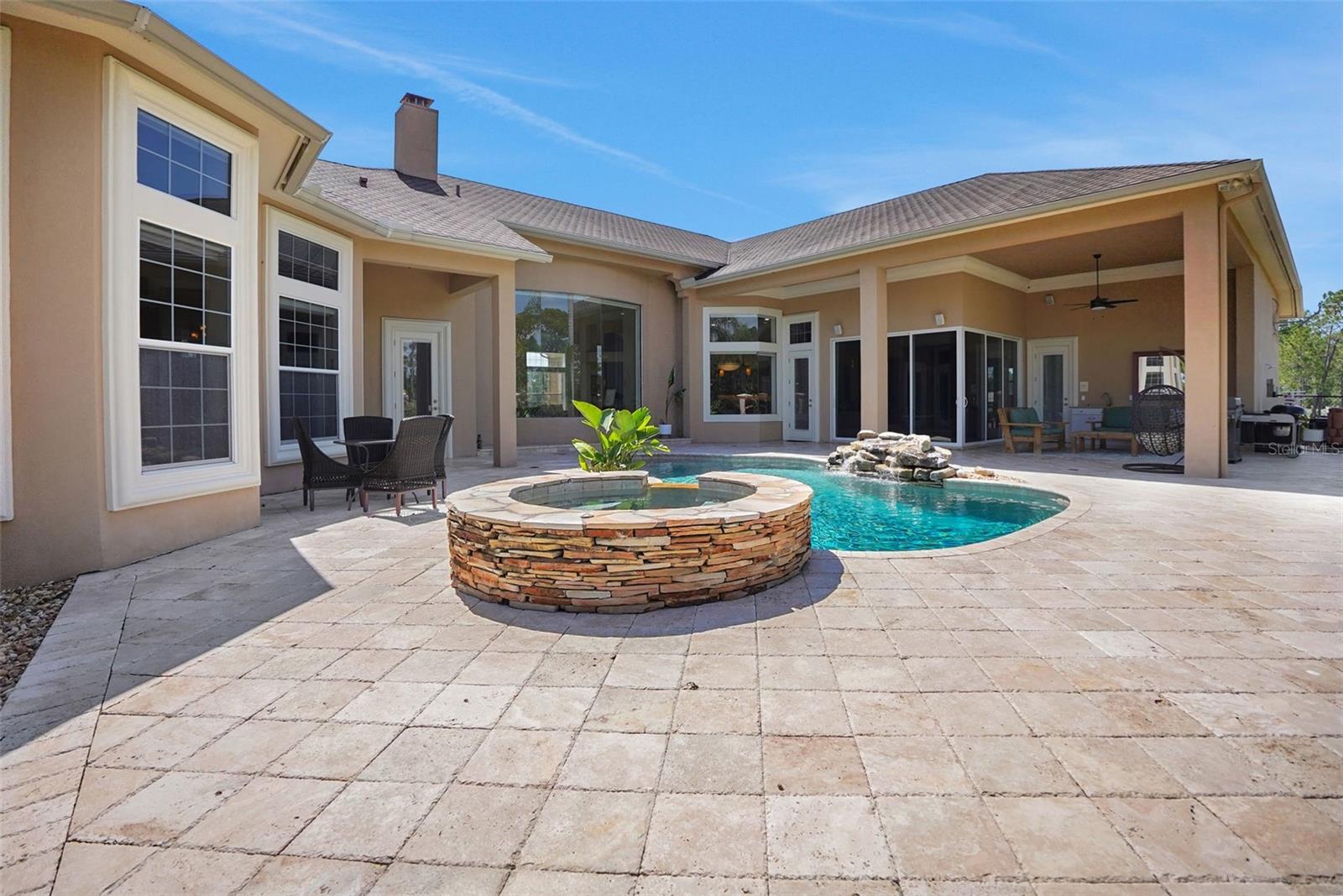 260 SPRING FOREST DR — photo 3